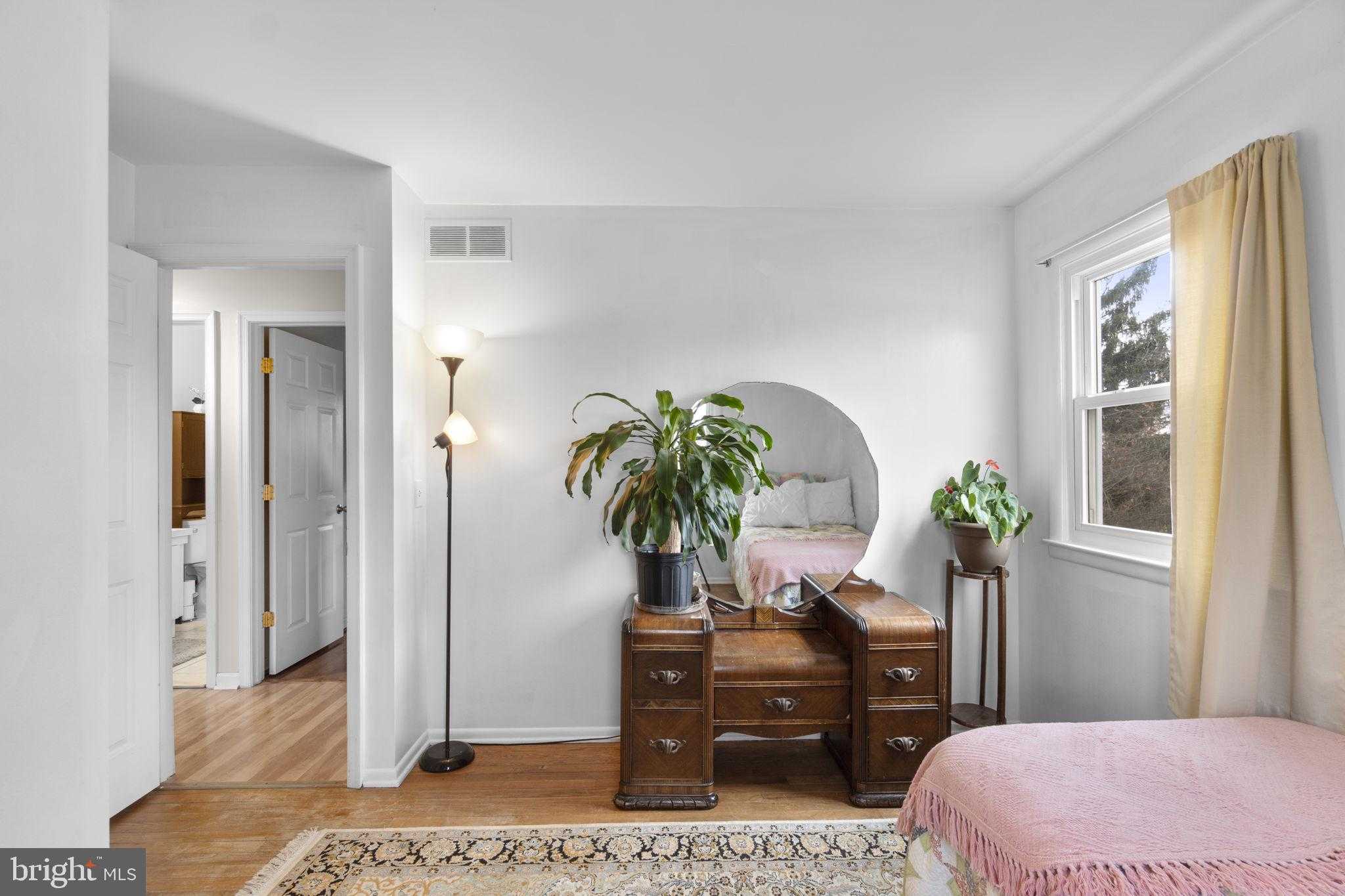 6 Dorothy Ave photo 18