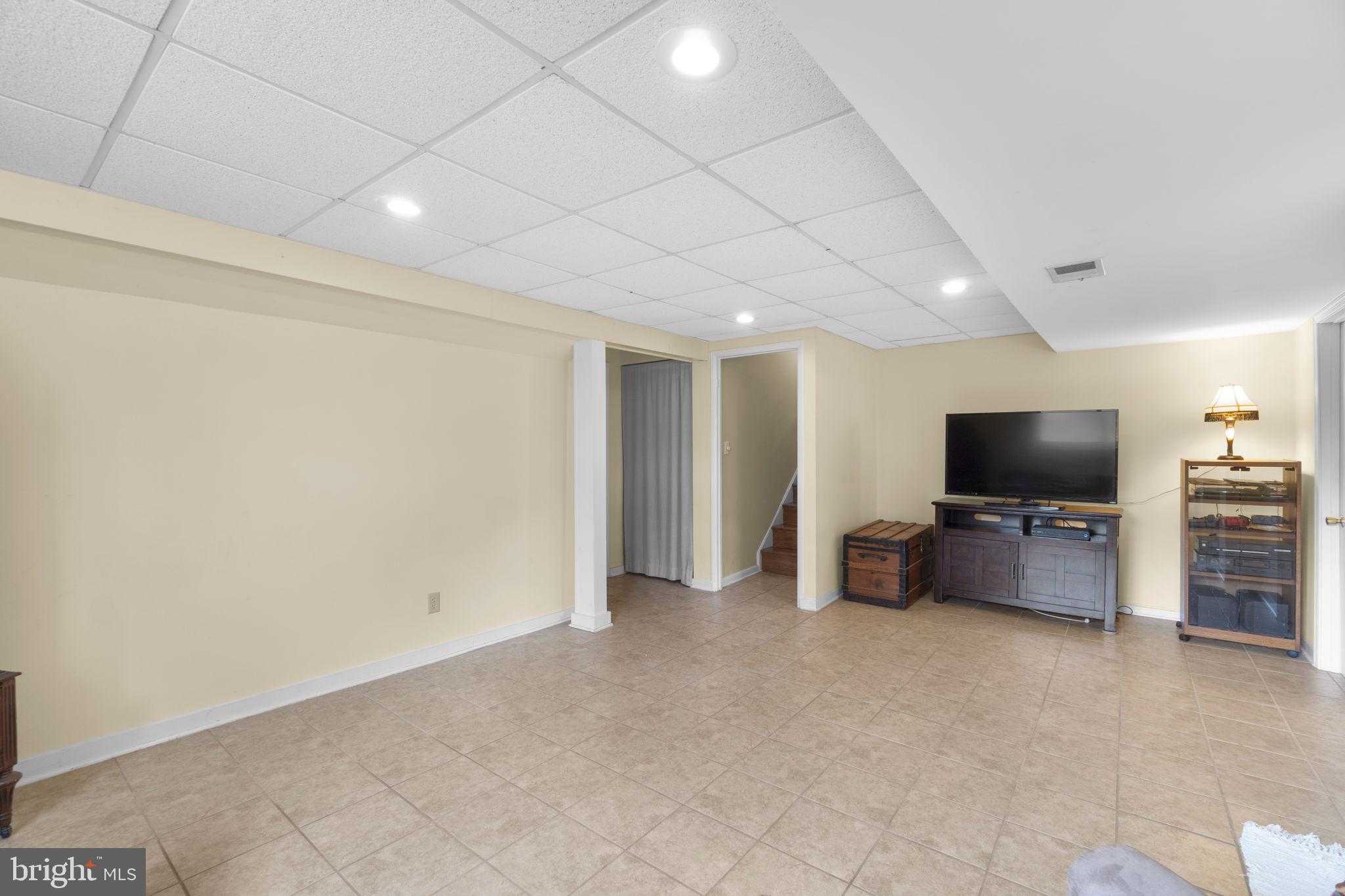 6 Dorothy Ave photo 24