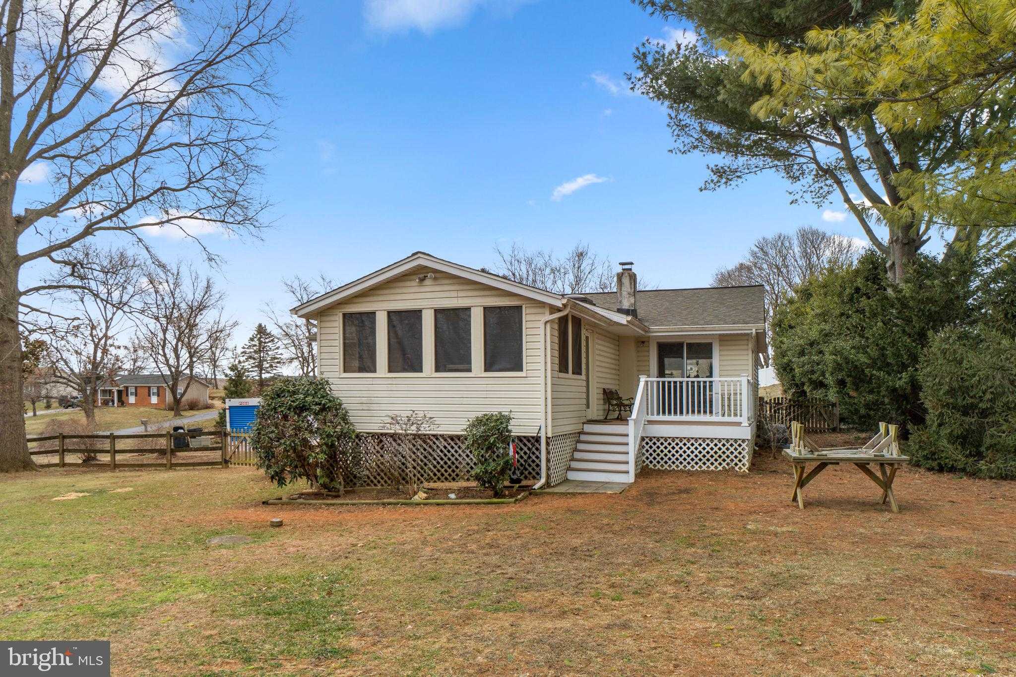 6 Dorothy Ave photo 29