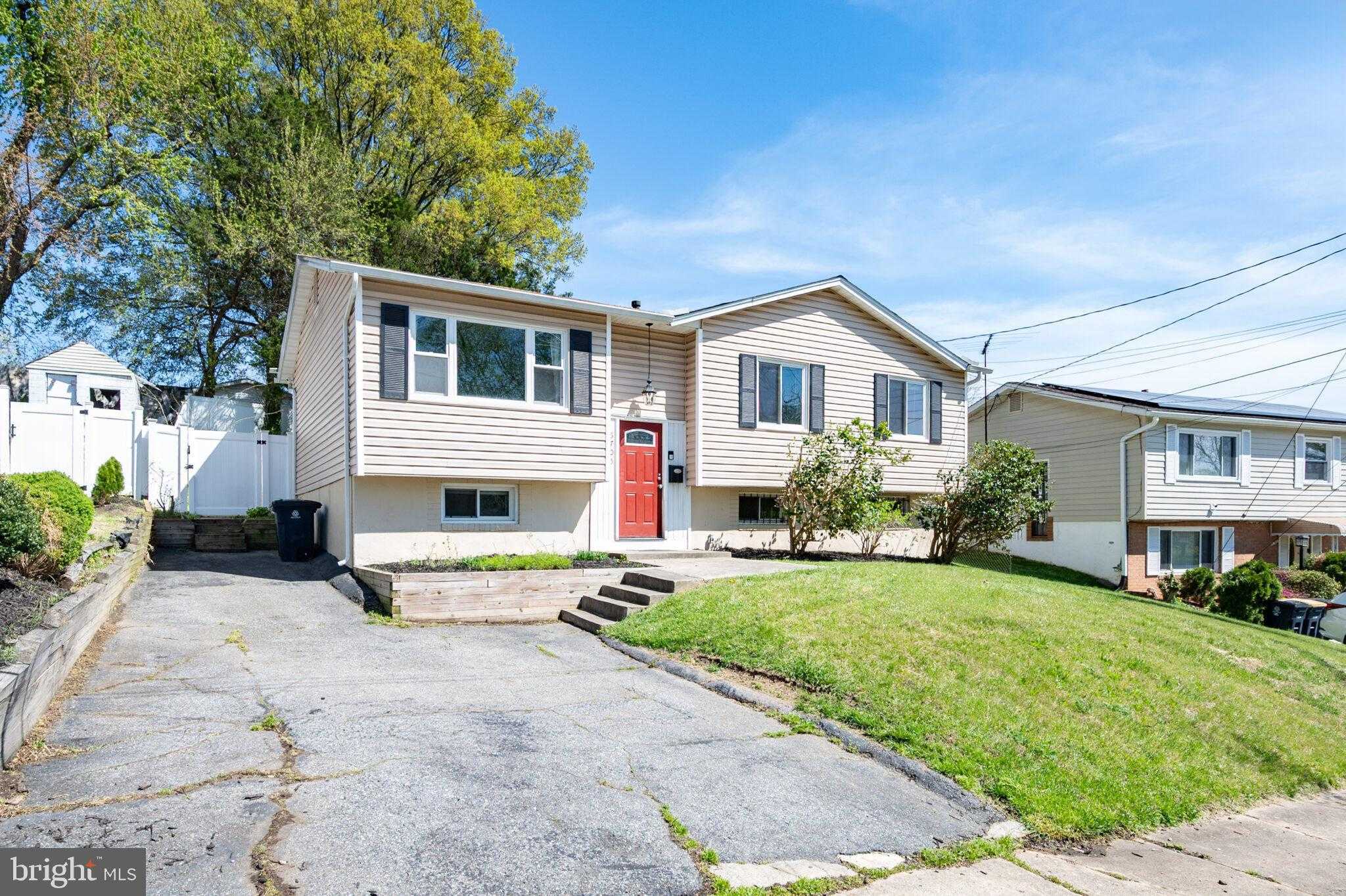 6705 Hastings Dr photo 4