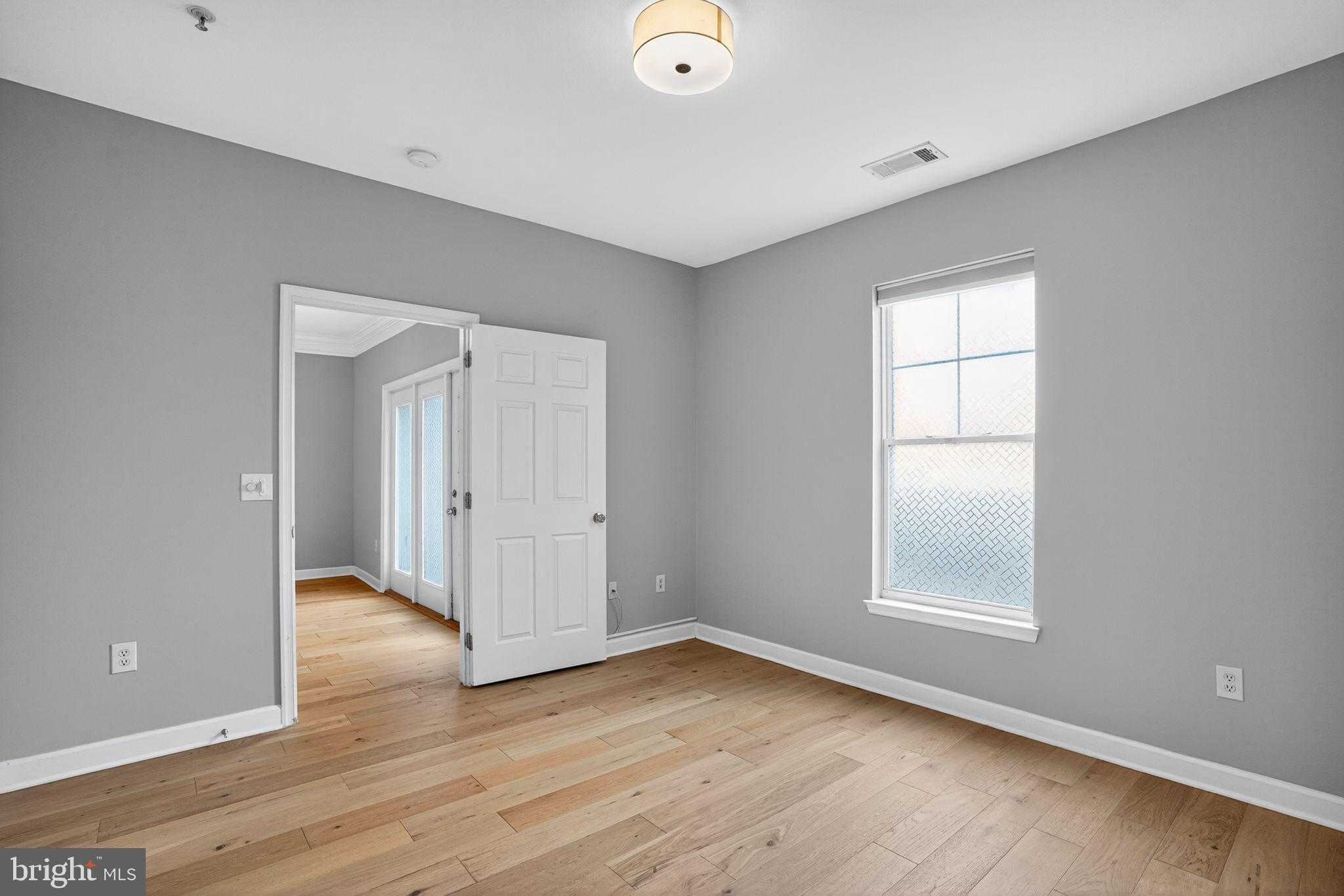 501 Hungerford Dr Apt 145 photo 7