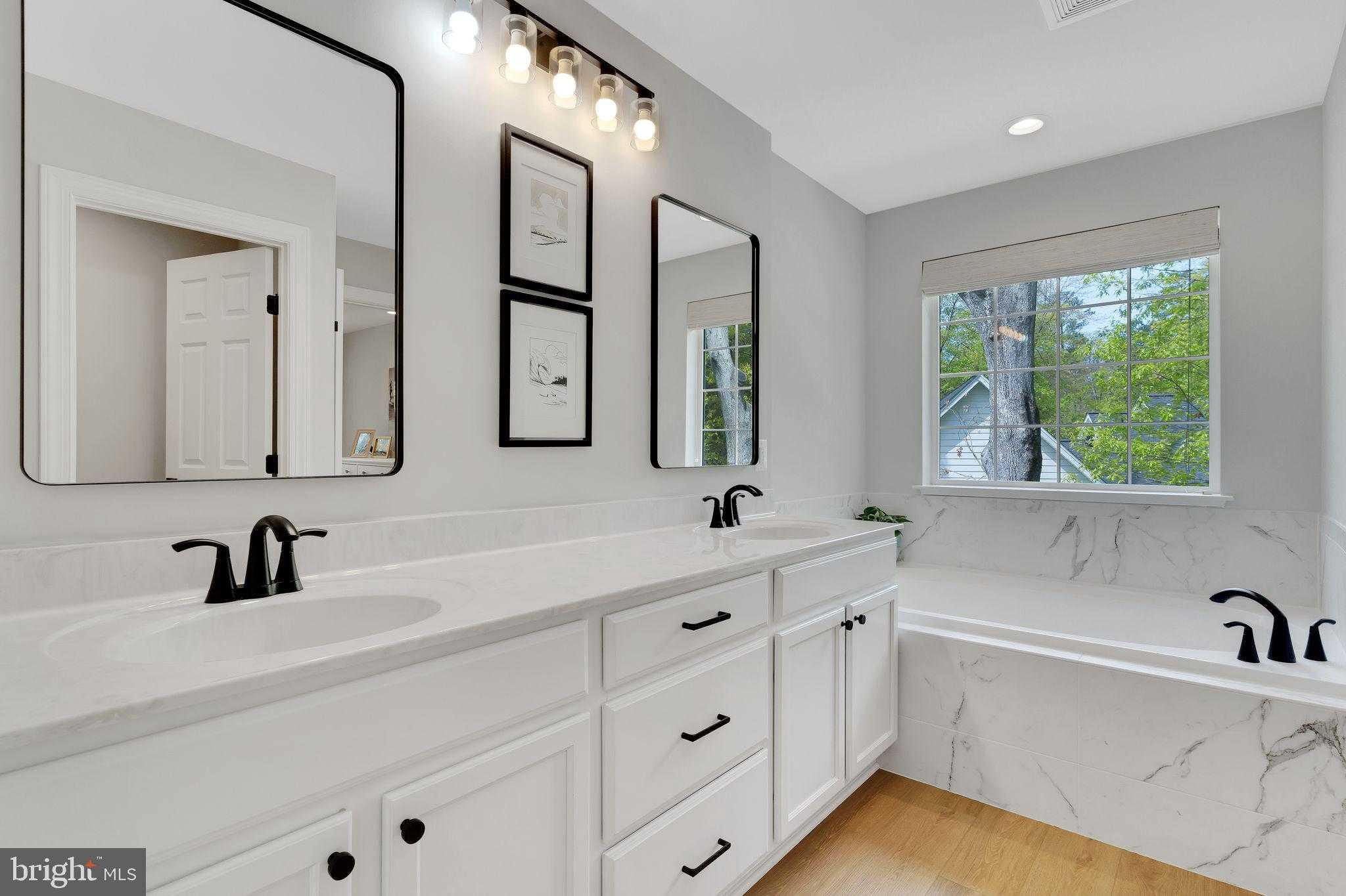 14720 Locust CT photo 27