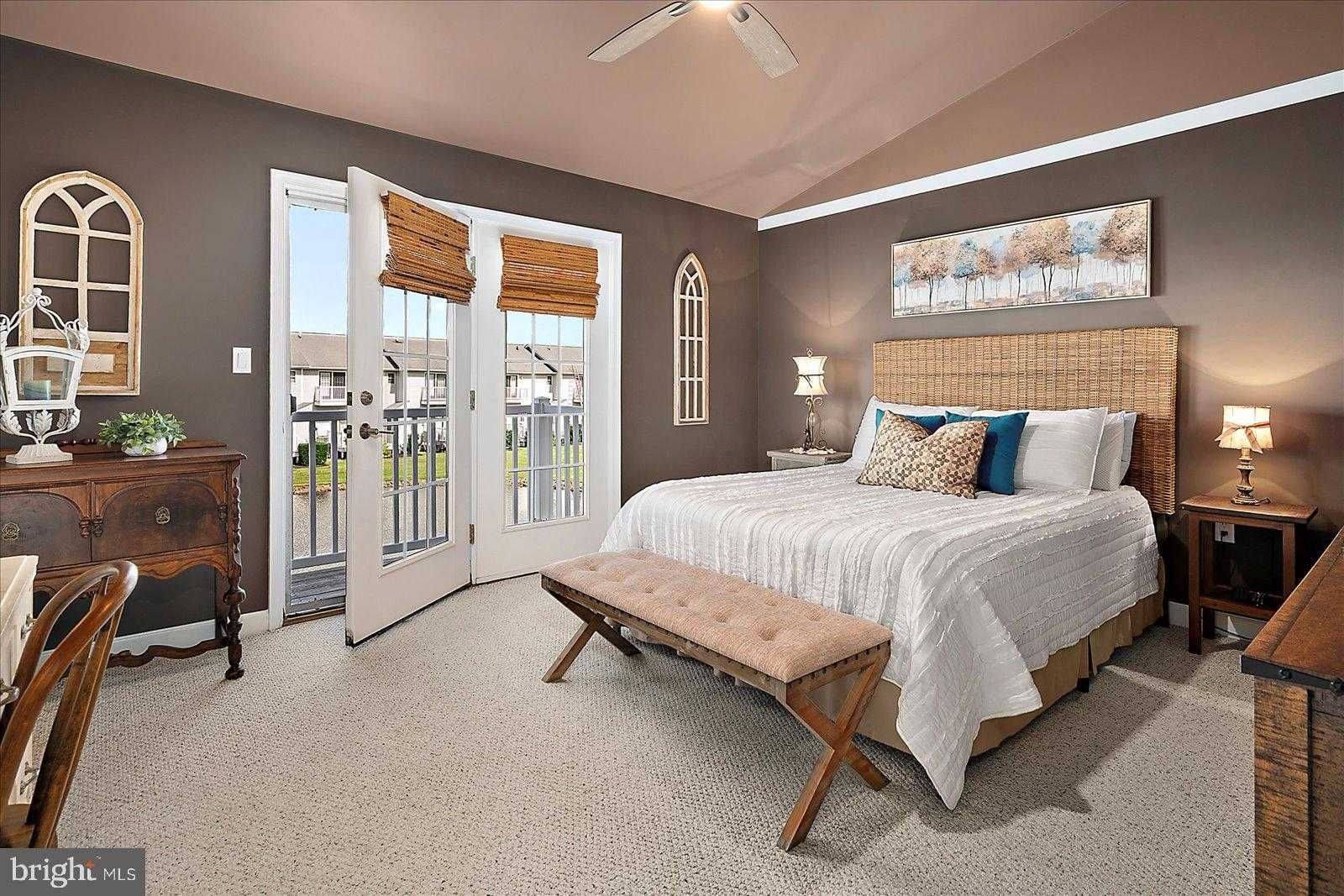 10050 Golf Course Rd photo 27