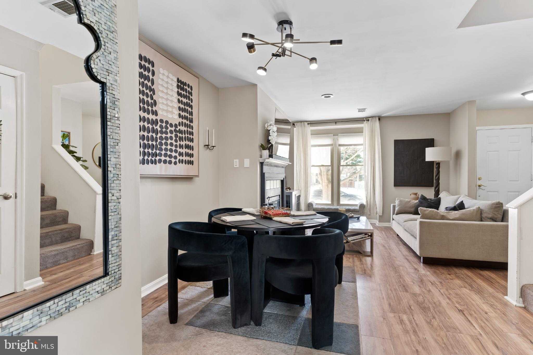 5617 Moreland CT photo 8