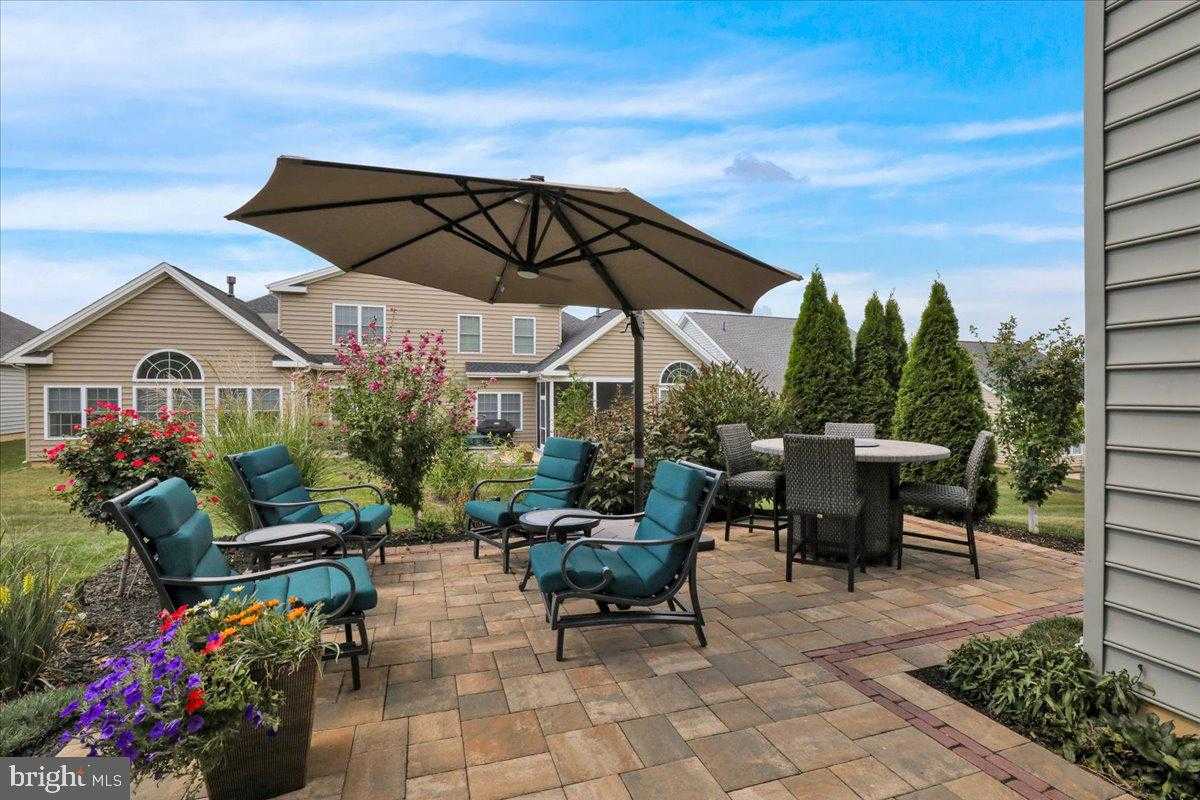 459 Valor Dr photo 5