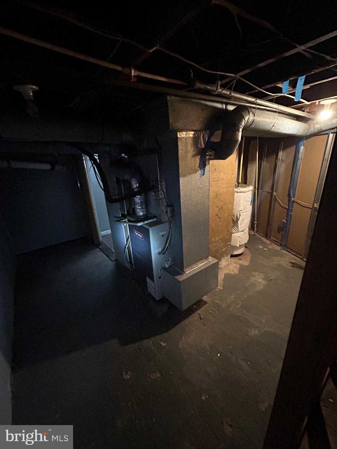 1137 Monroe Cir photo 32