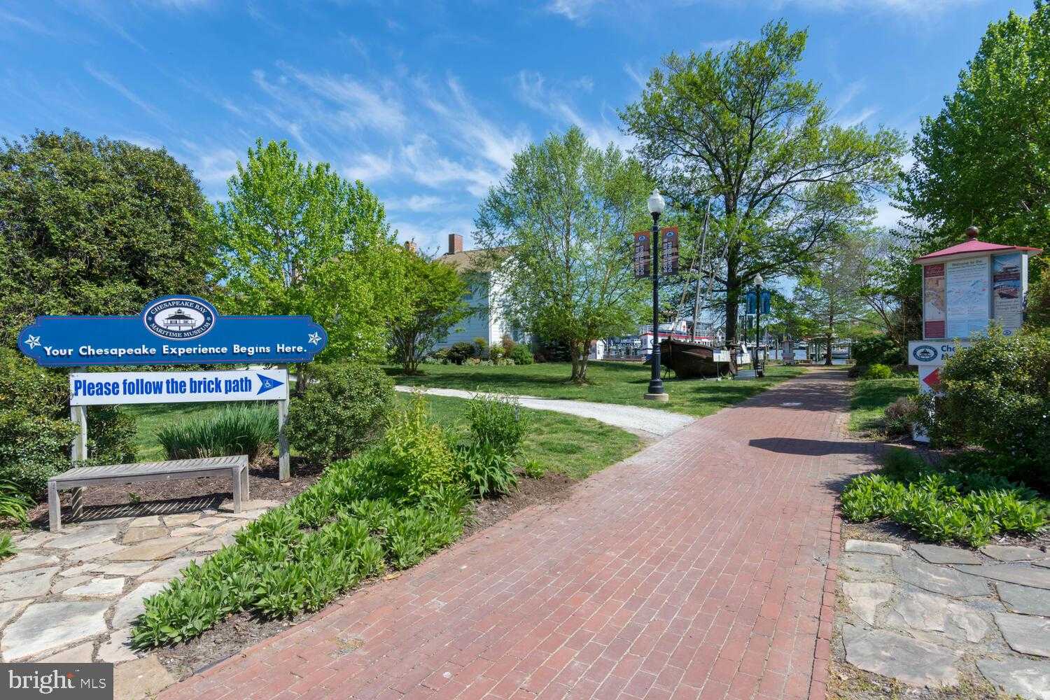 111 Gloria Ave photo 23