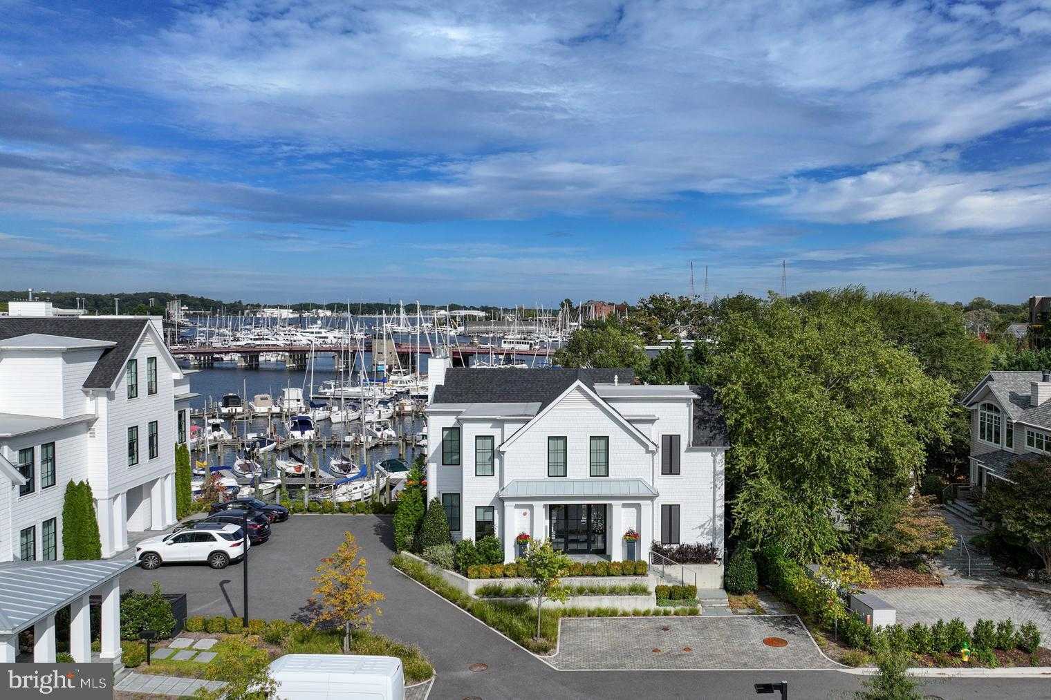 289 State St # 4 photo 2