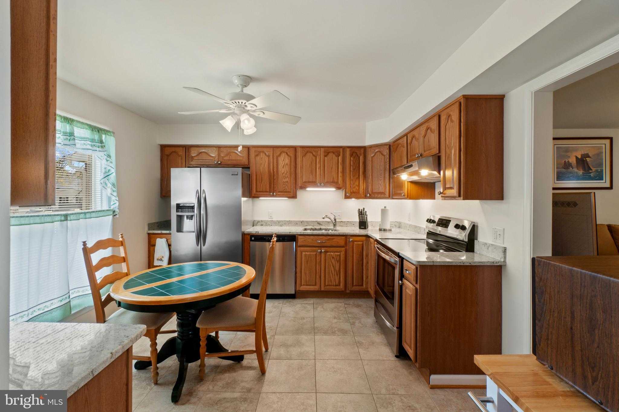 8556 Kim Marie CT photo 5