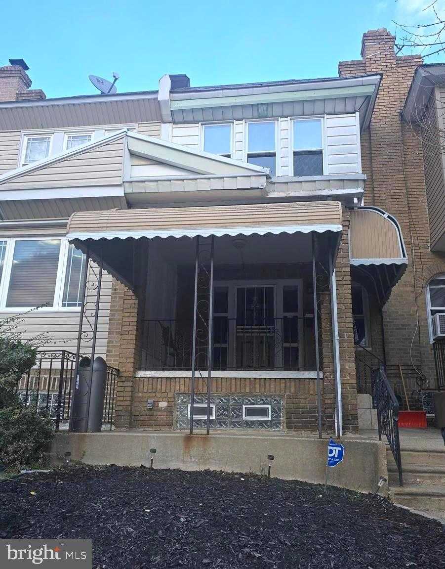 709 Atwood Rd photo 2