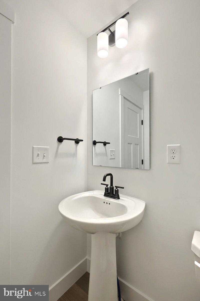 183 Jessica Dr photo 42