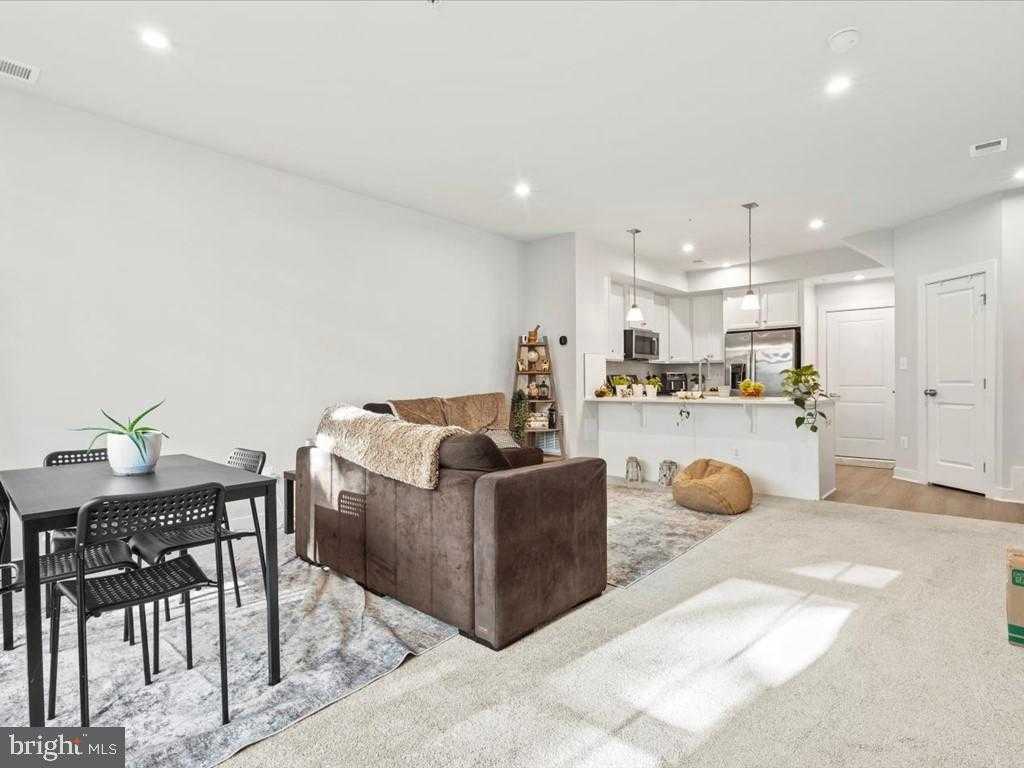 17437 Southern Shores Dr photo 4