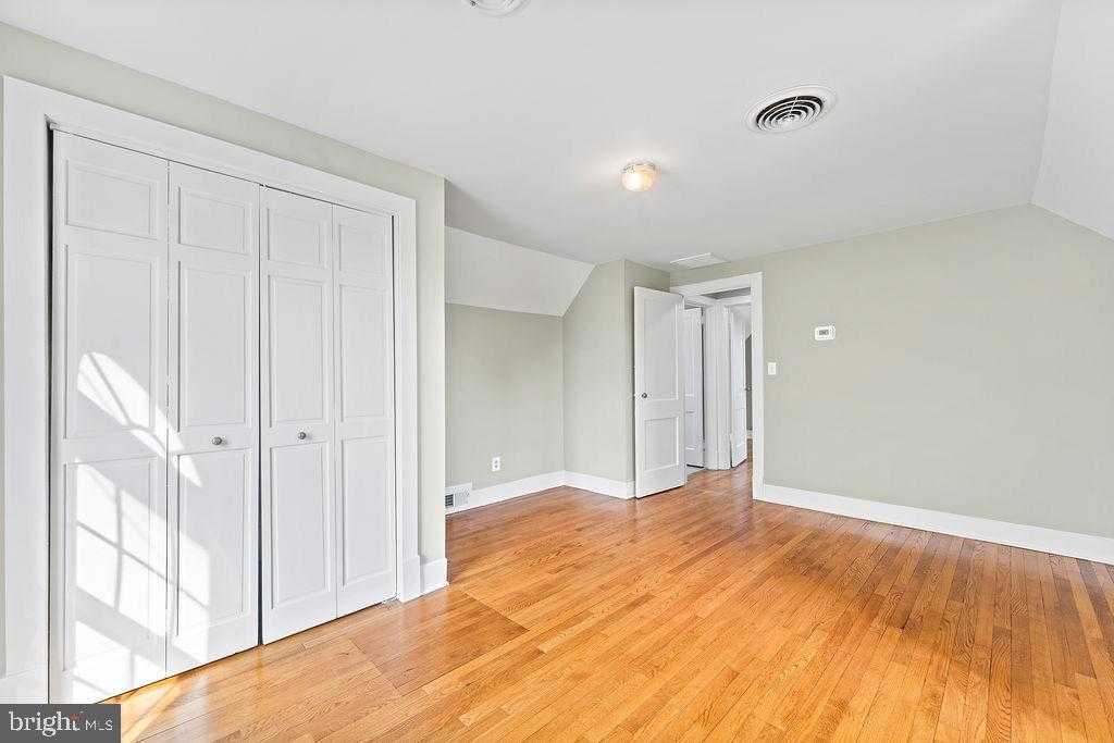 1313 Parcell St photo 19