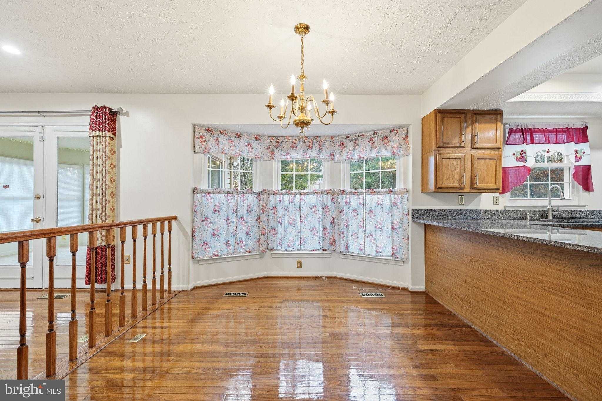 4482 Edsall Dr photo 7