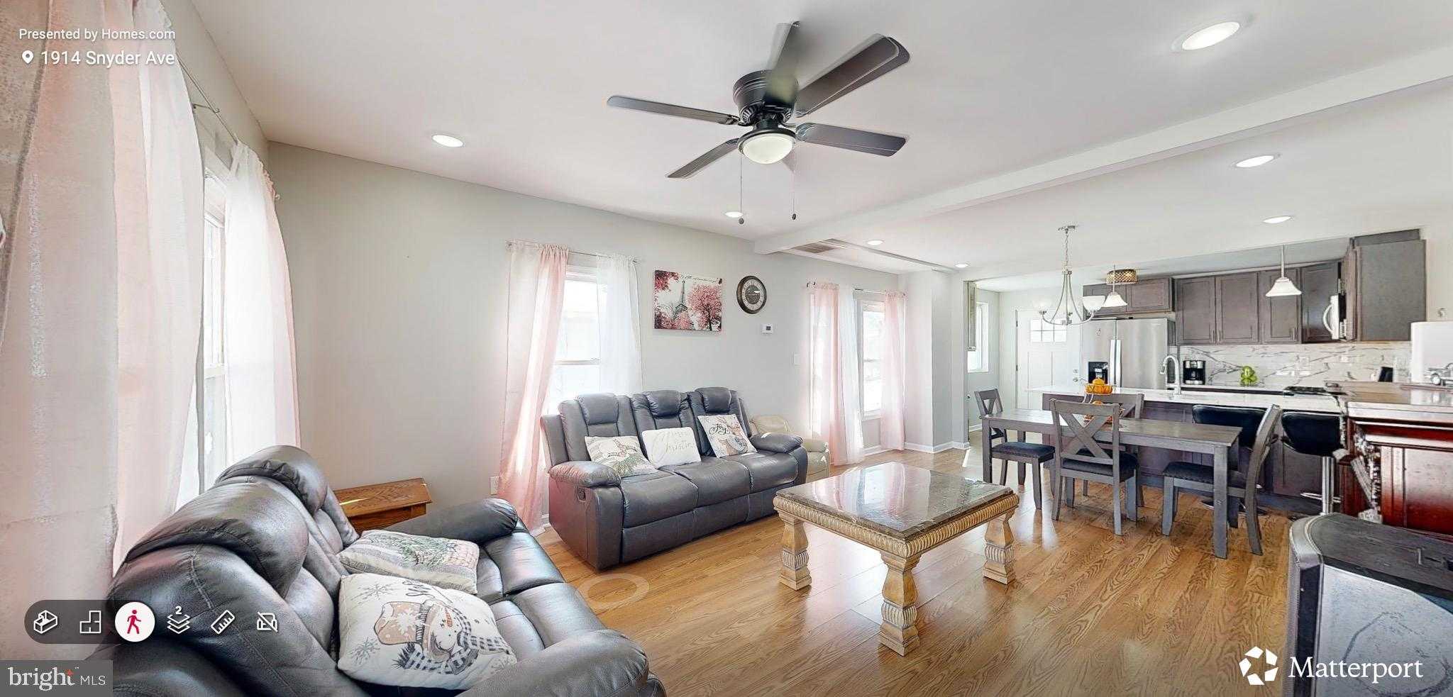 1914 Snyder Ave photo 2