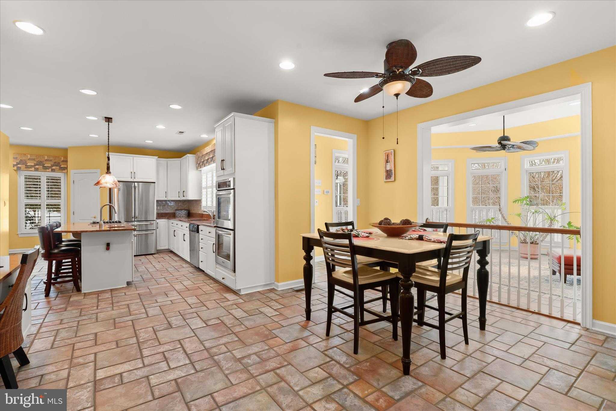 8061 Hunterbrooke Ln photo 14