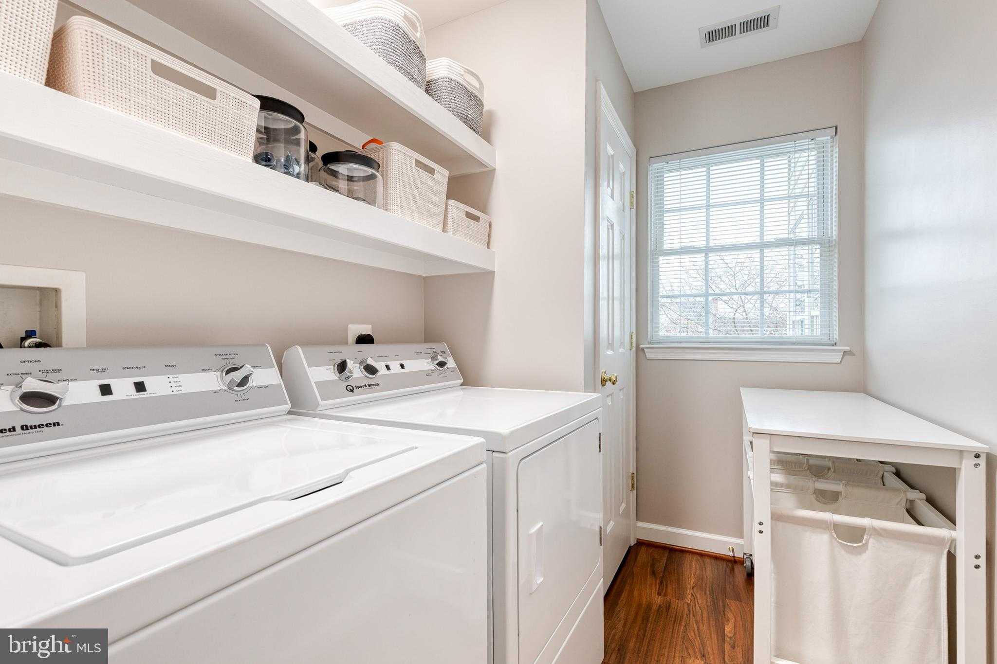 7125 Millbury CT photo 49