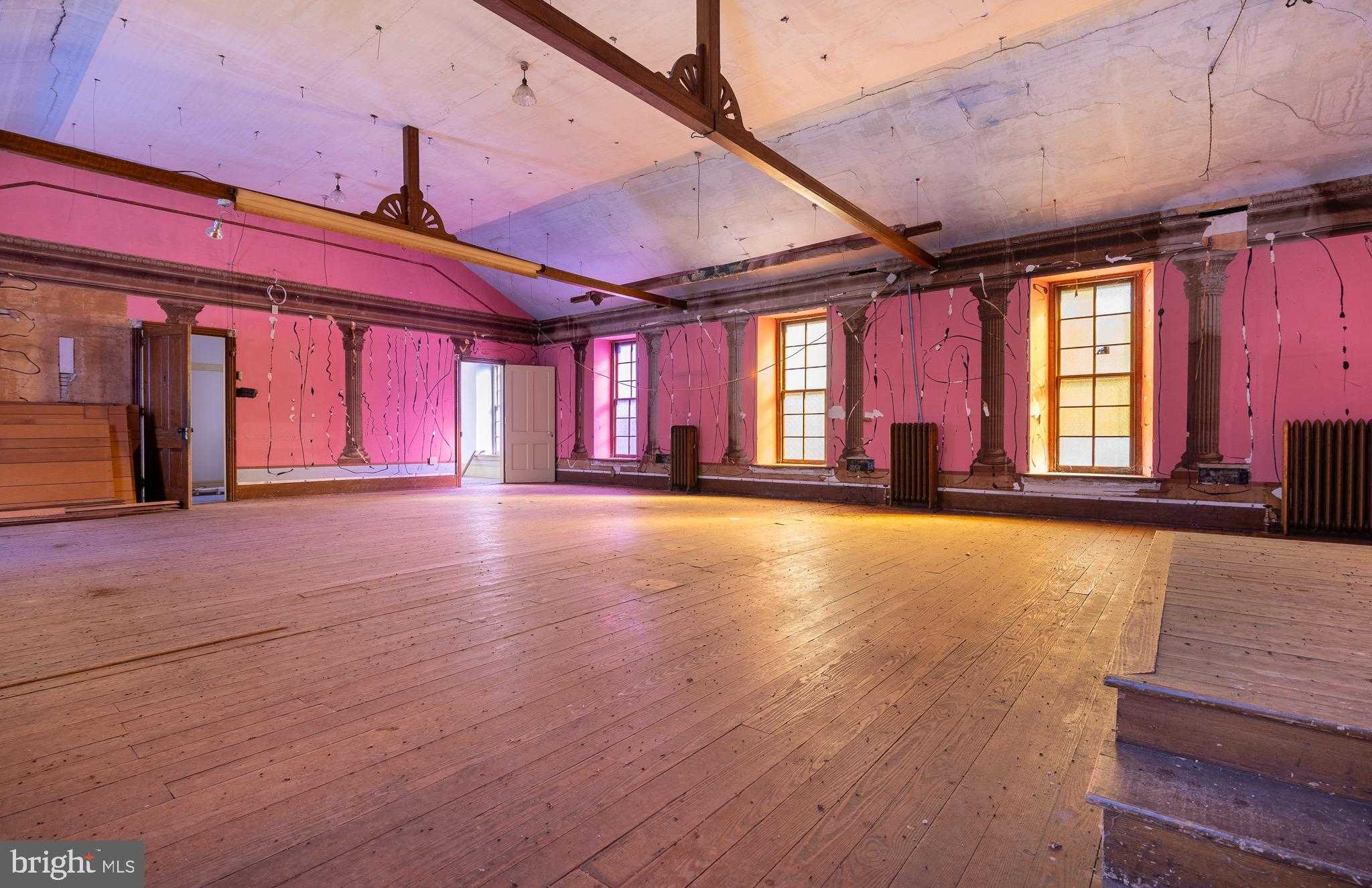 1638 Yellow Springs Rd photo 16