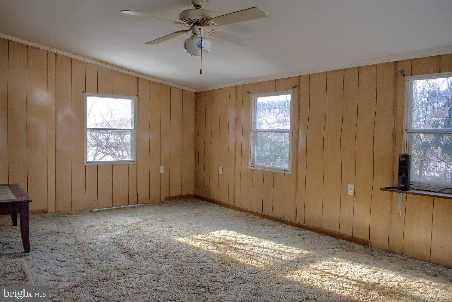 435 Neitz Valley Rd photo 10