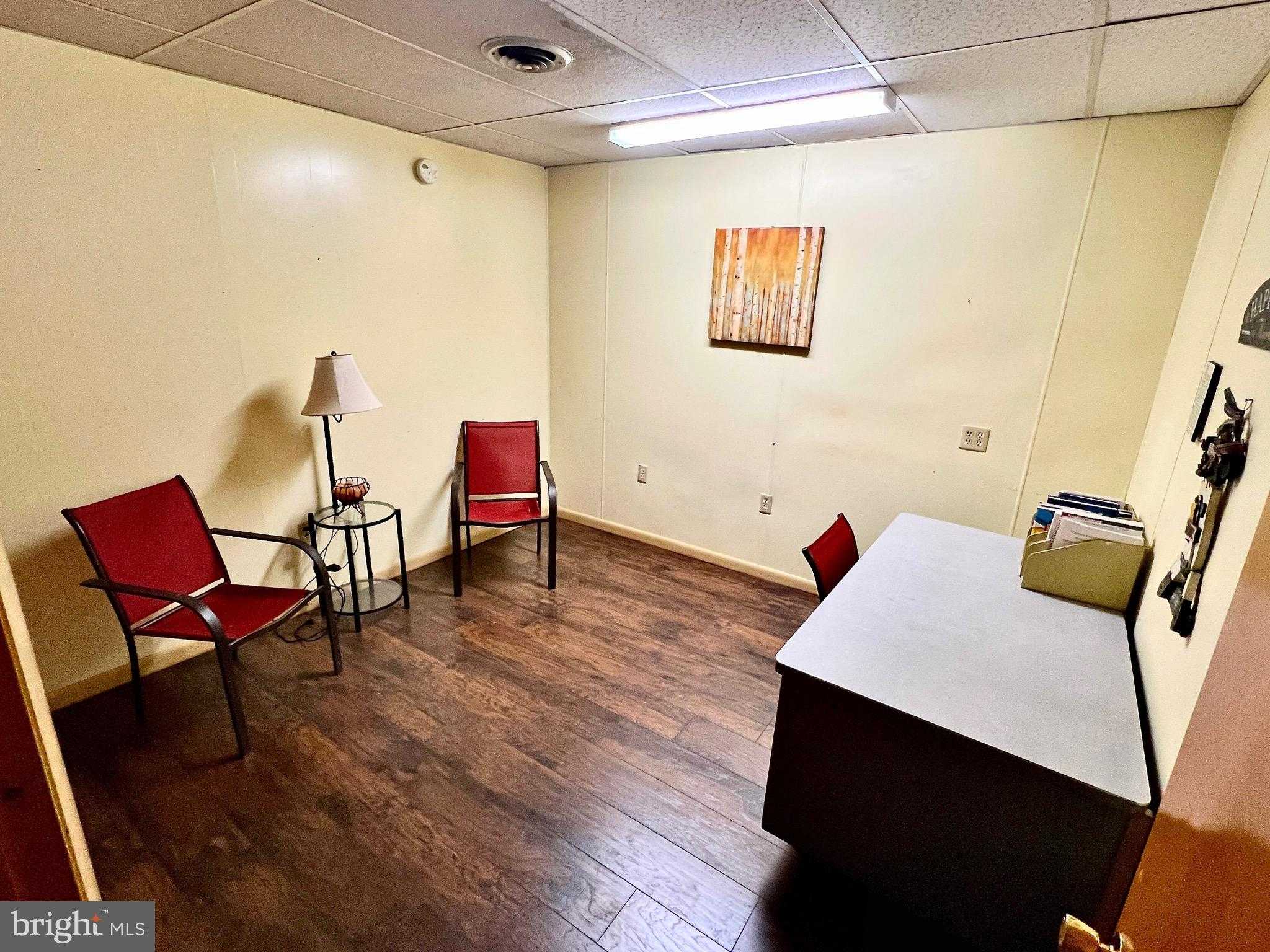 913 Centre St photo 13