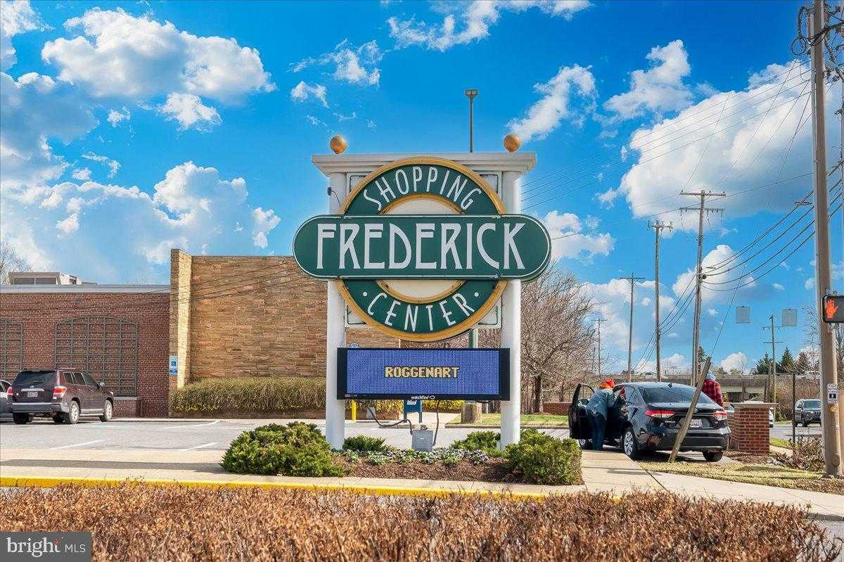 1200 Wilson Pl photo 48