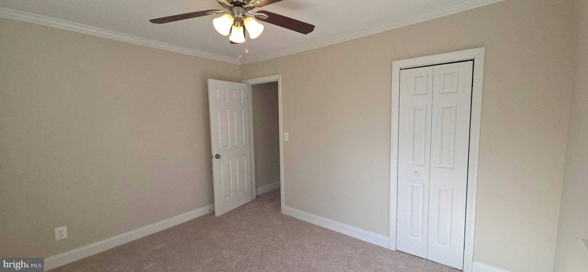 2329 Foster Ave photo 21