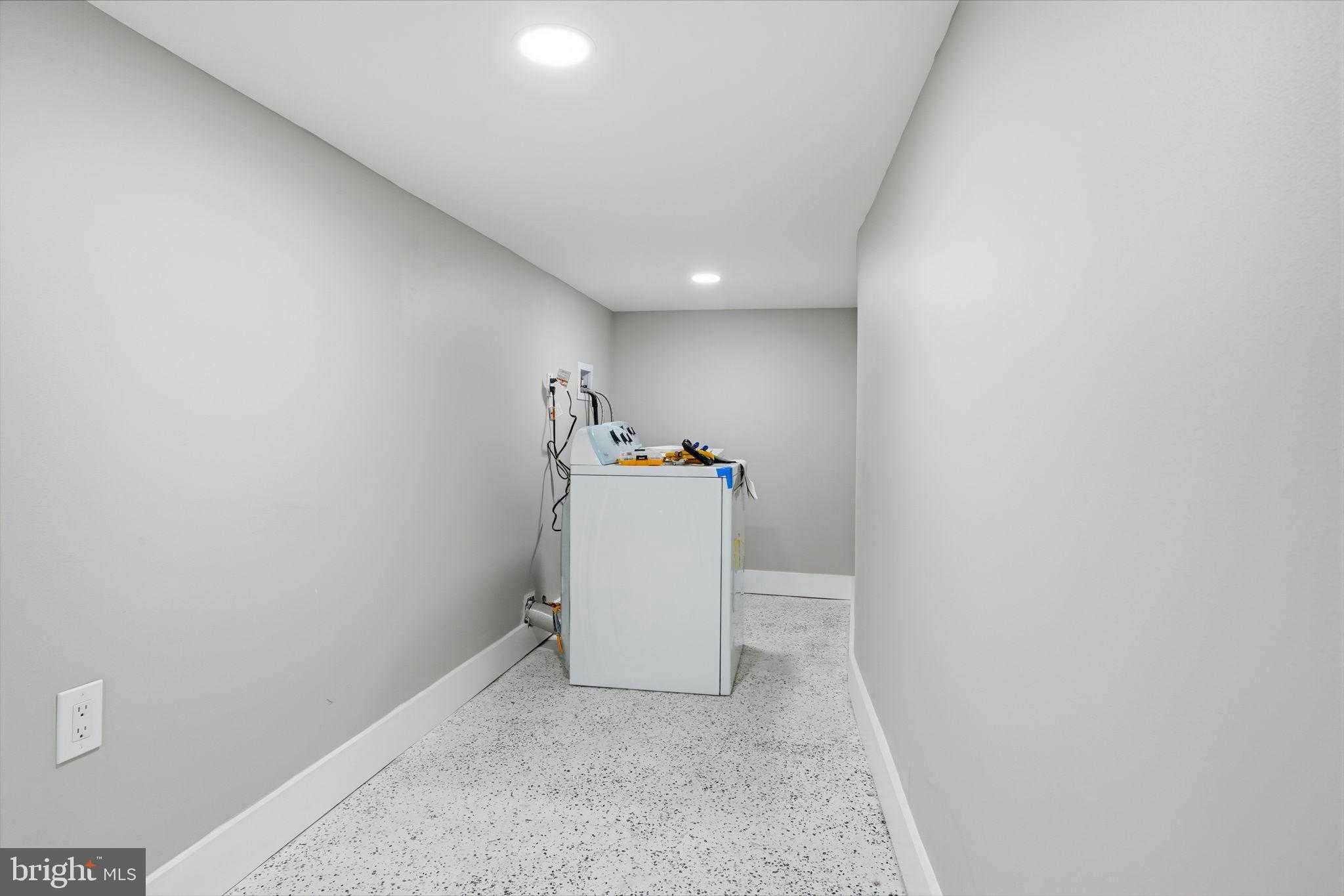 619 Durfor St photo 10