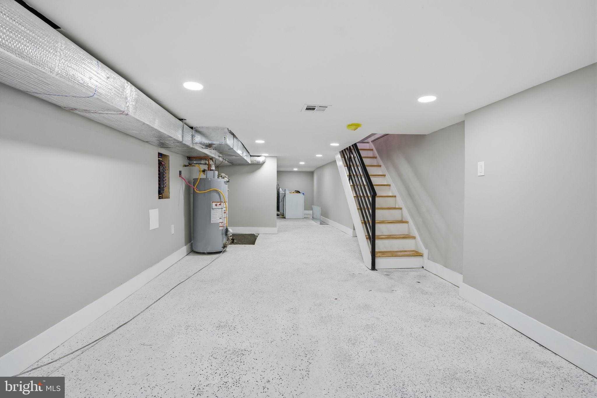 619 Durfor St photo 8