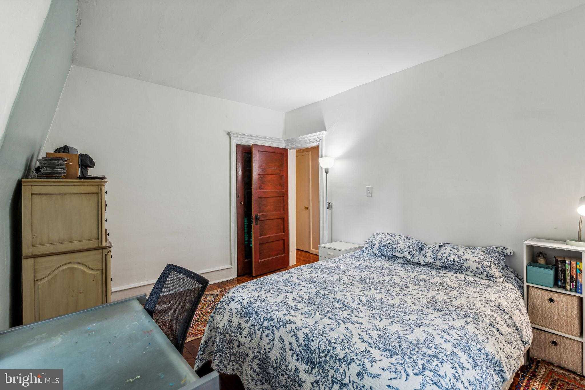 6607 N 13th St photo 34