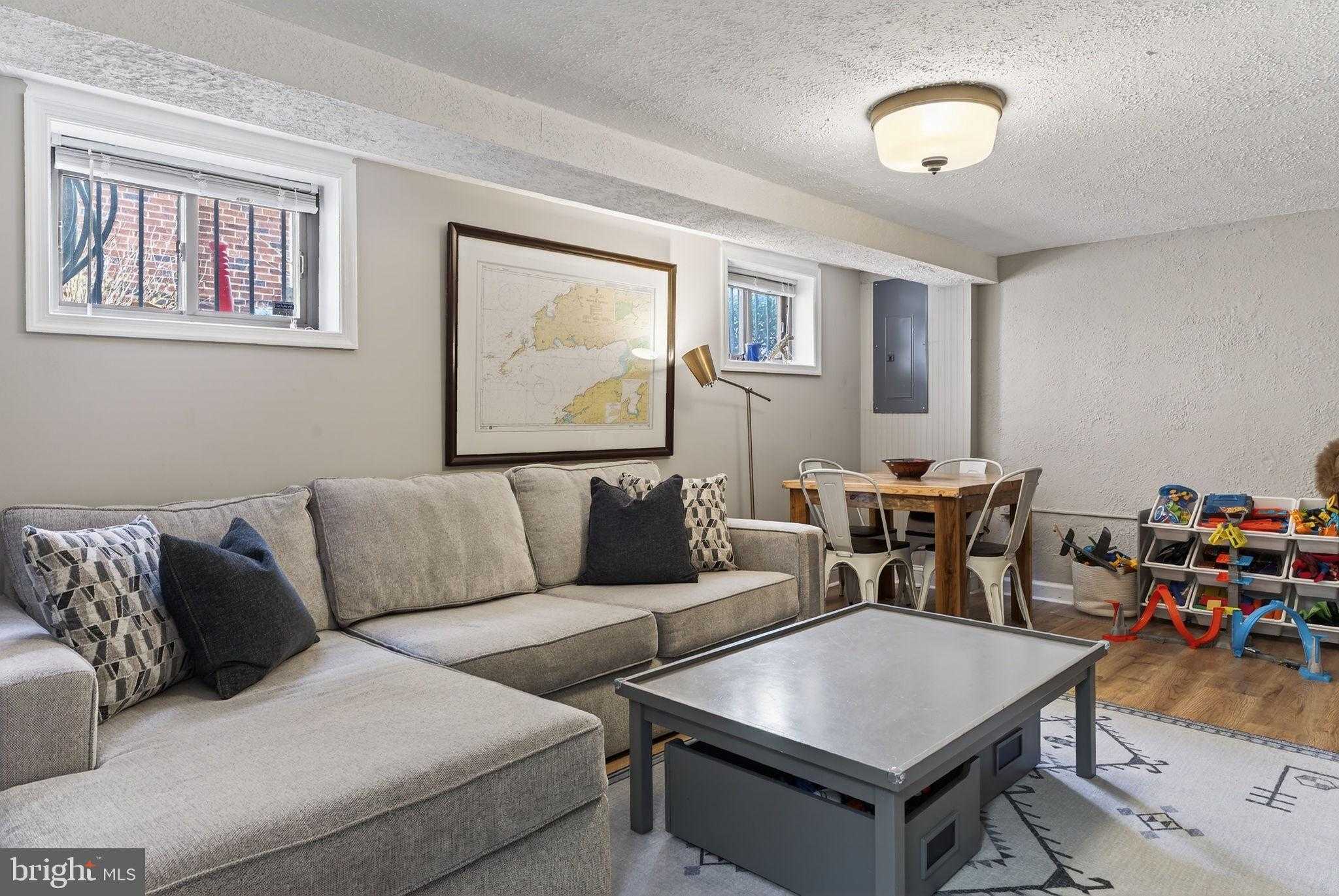 1122 Upshur St NE photo 33