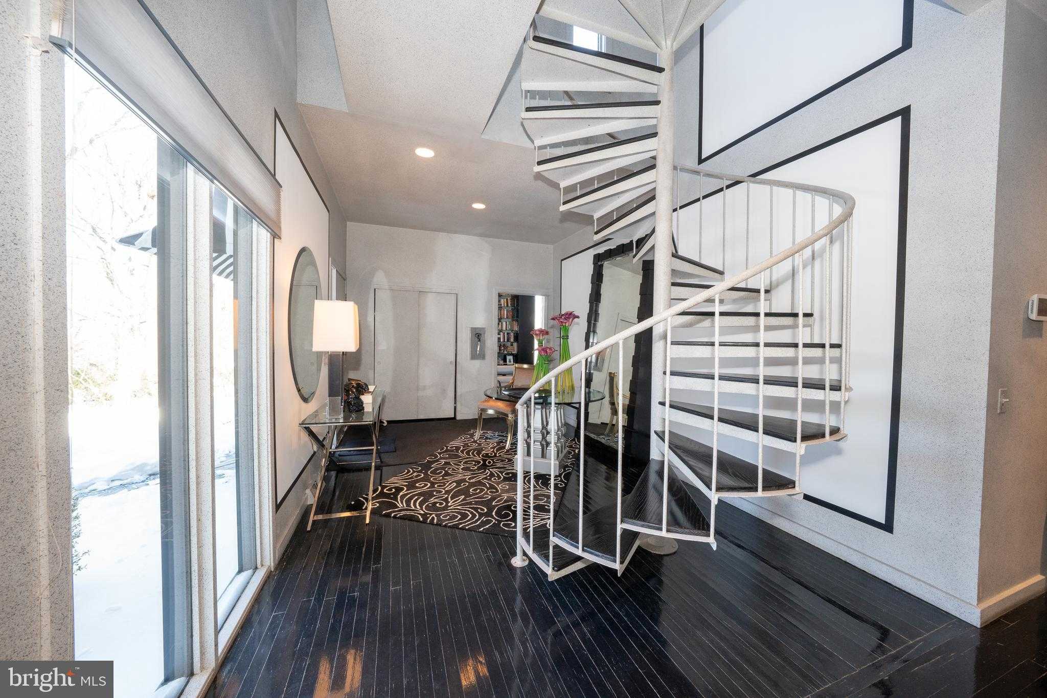 1335 Valley Rd photo 6