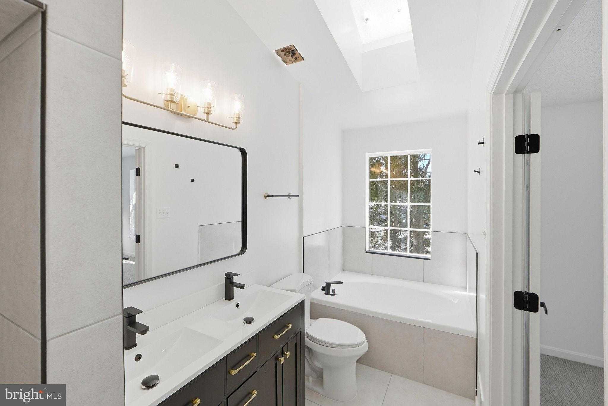 10 Cottage Field CT photo 23