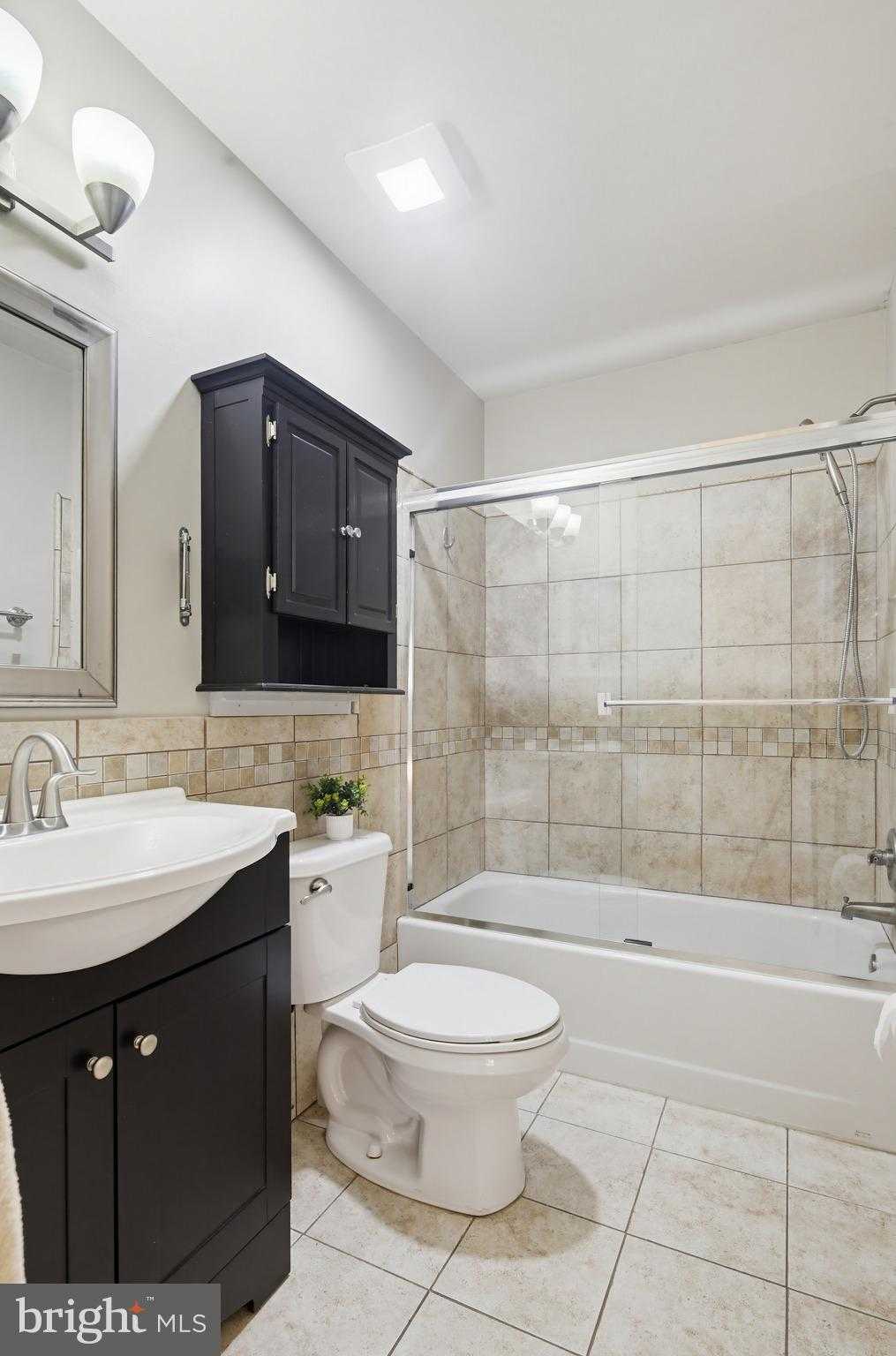 18906 Lindenhouse Rd photo 33