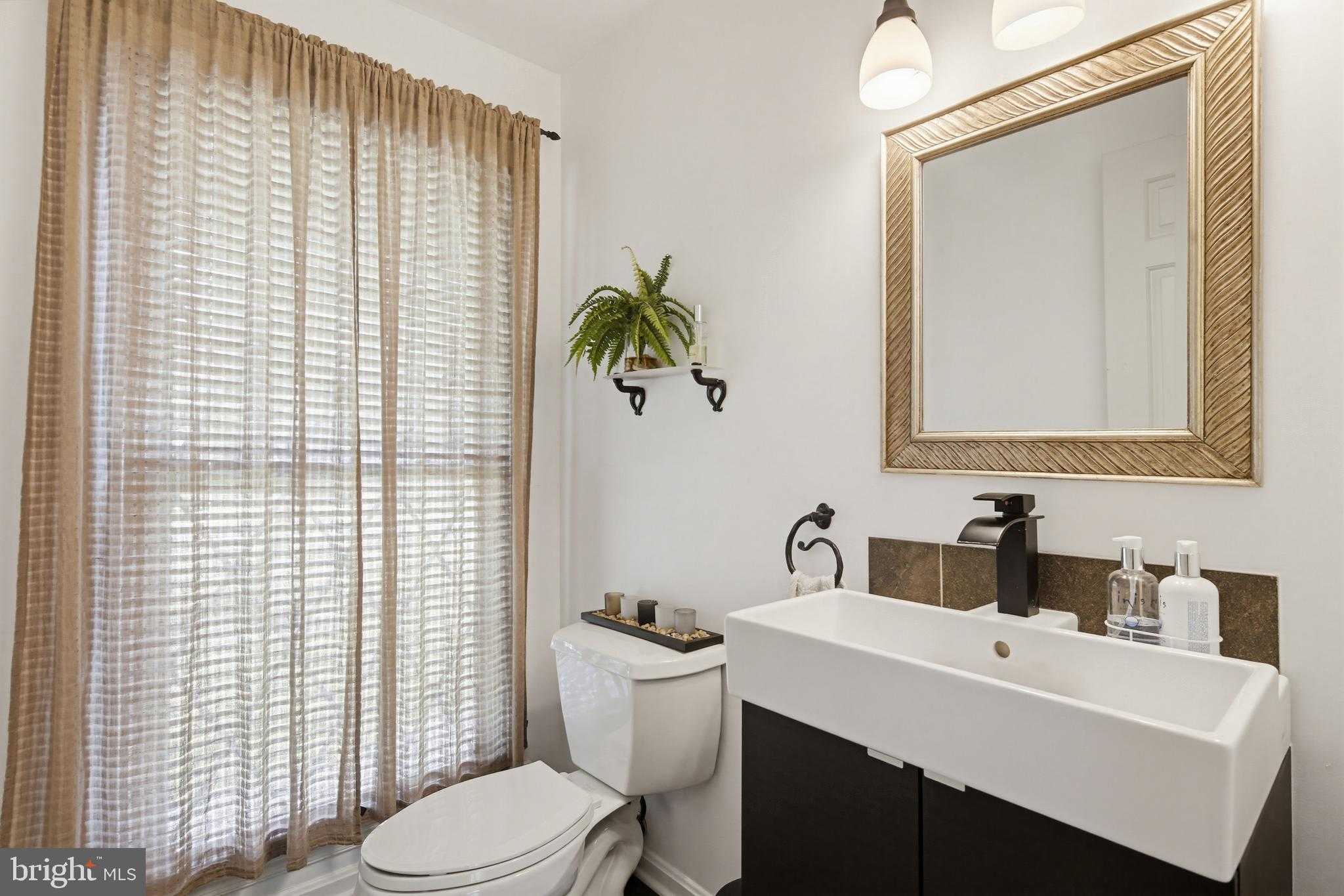 18906 Lindenhouse Rd photo 9