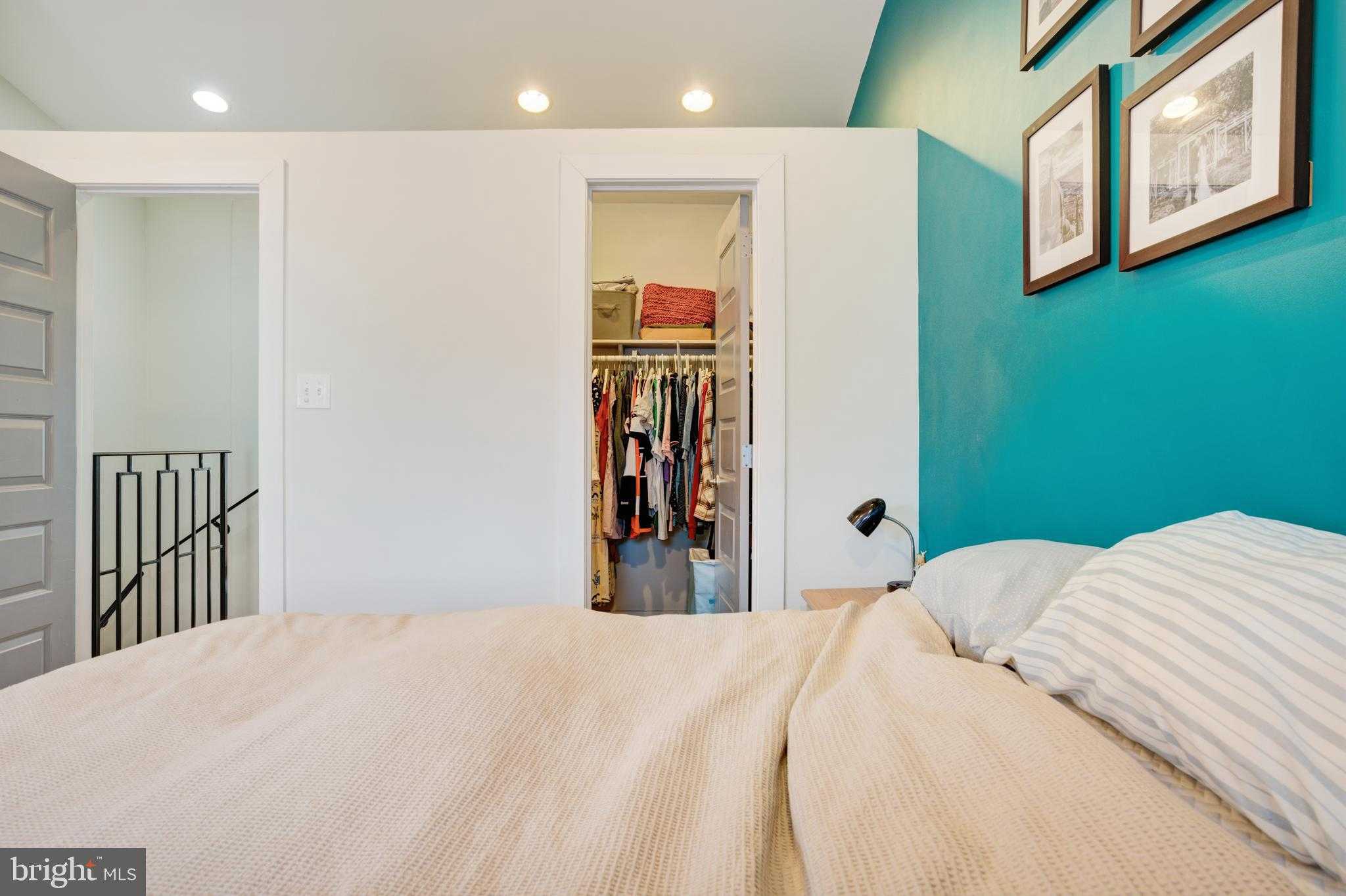 2406 Coral St photo 17