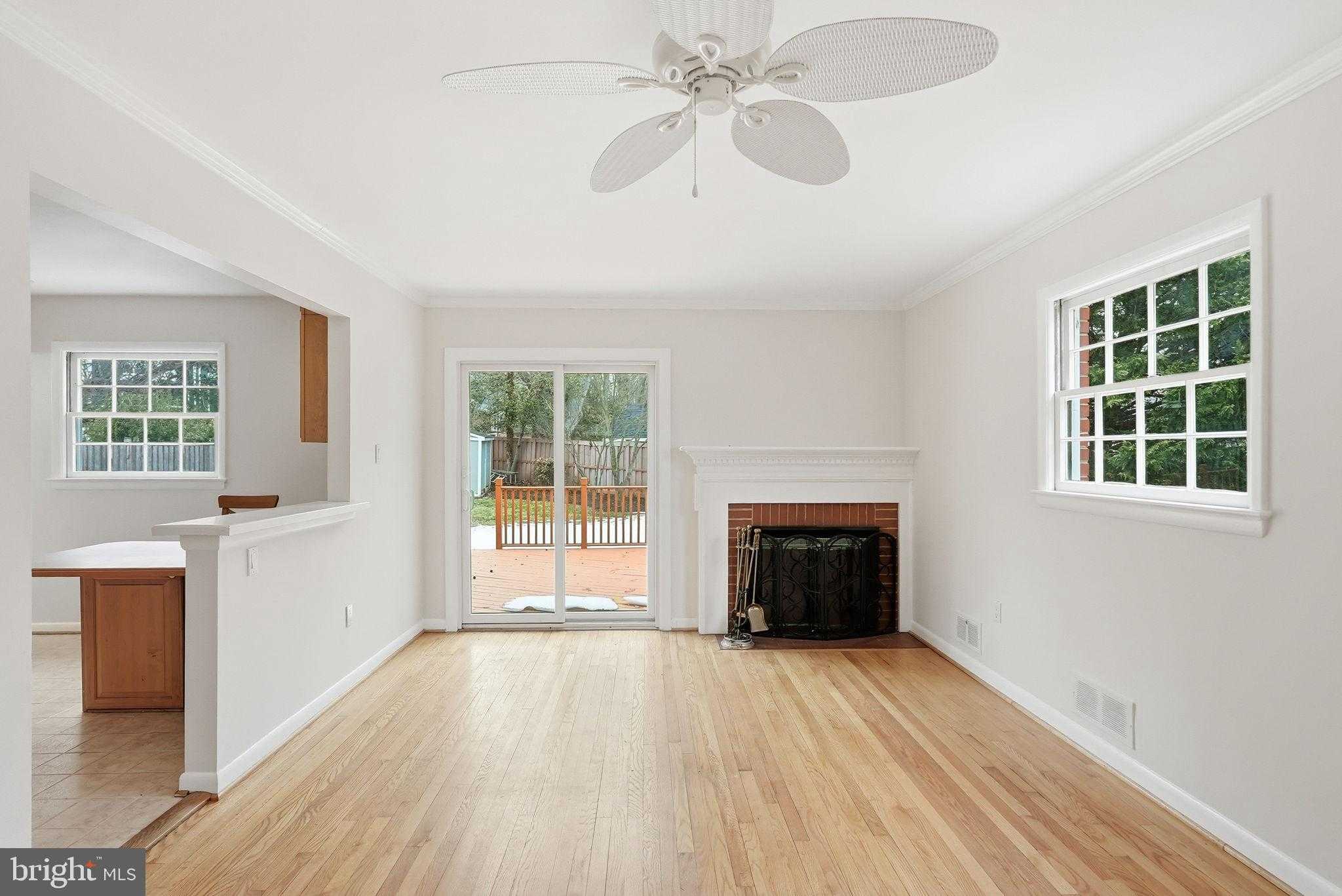 9901 Fernwood Rd photo 10