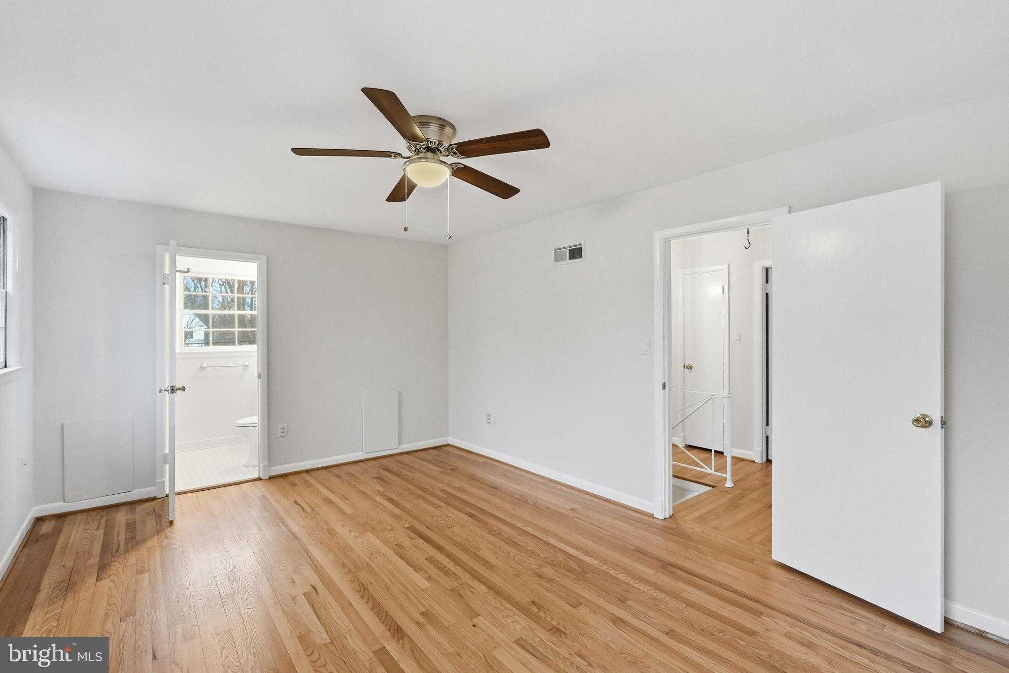 9901 Fernwood Rd photo 26