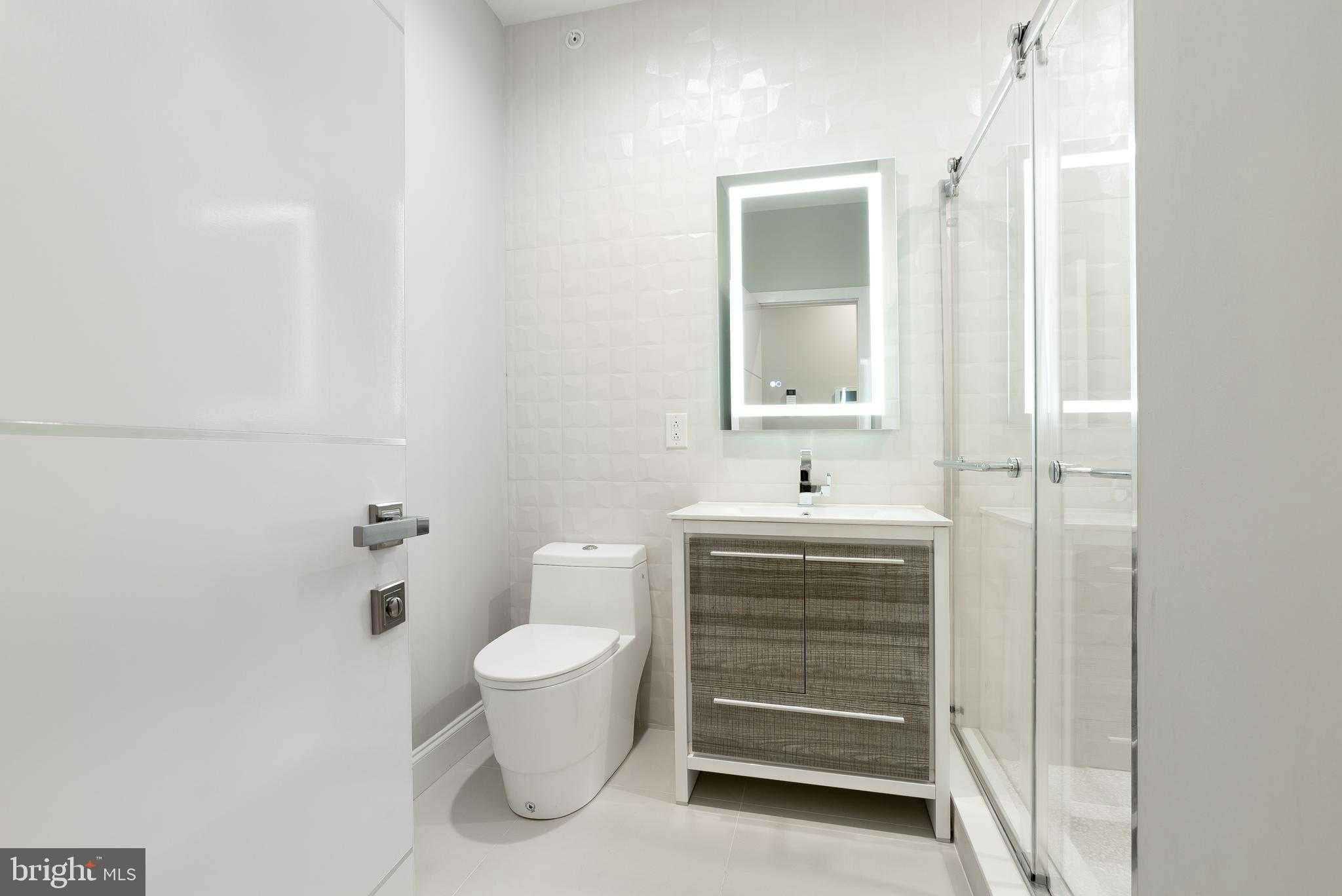 1516 Cambridge St photo 23