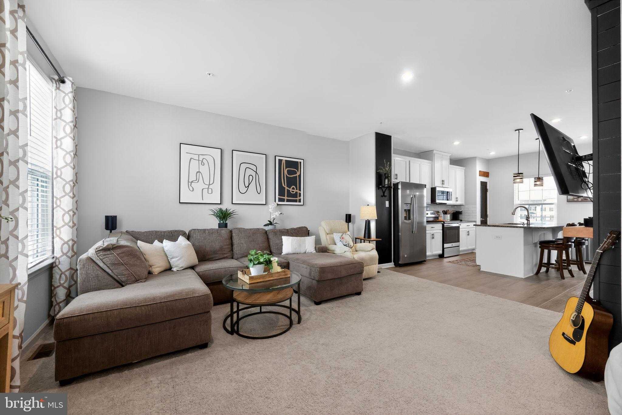 222 Center Dr photo 12