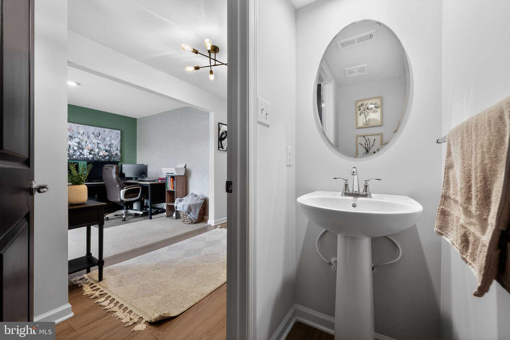 222 Center Dr photo 24