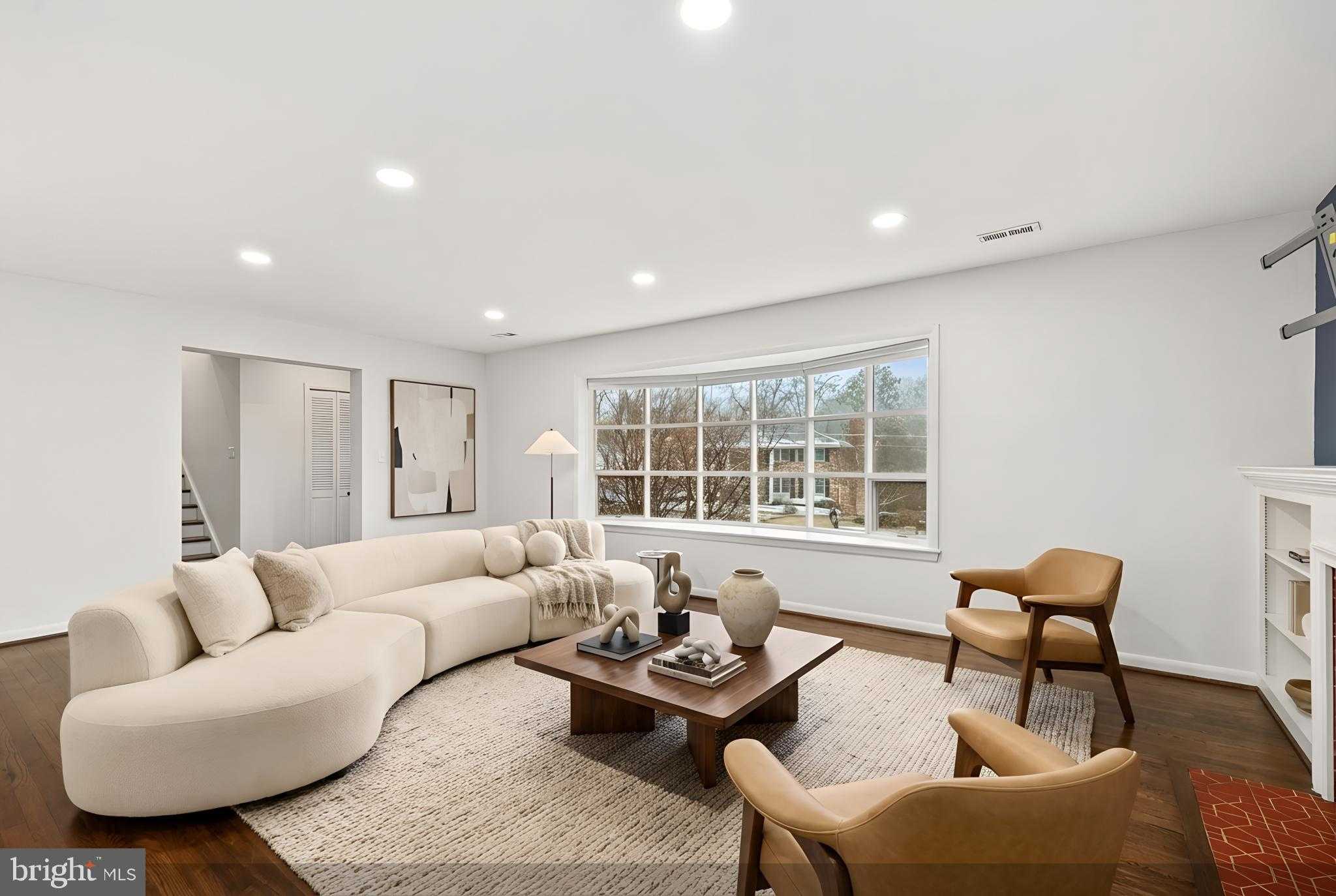 6210 Loch Raven Dr photo 8