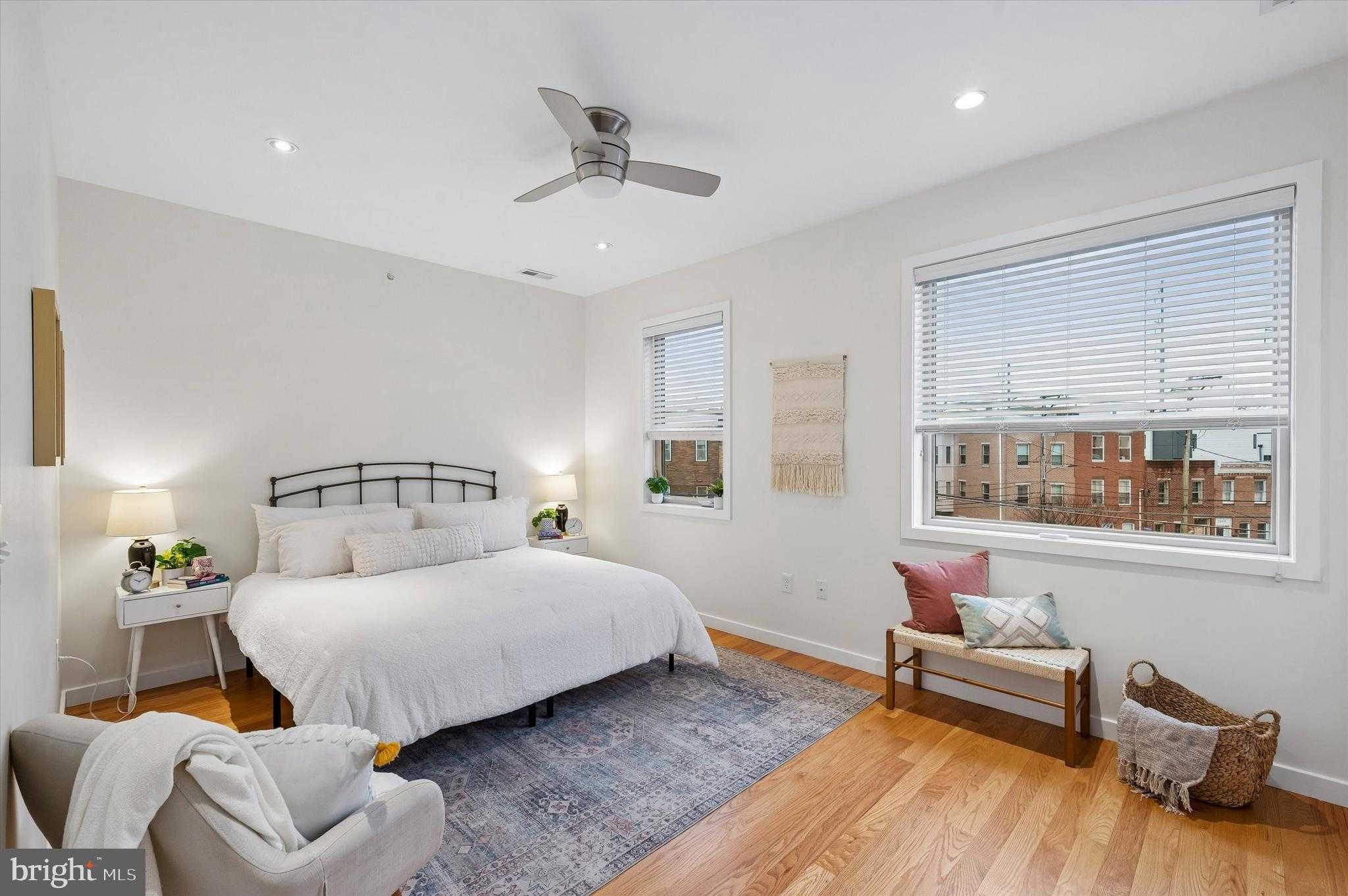 2555 Carpenter St Apt E photo 15