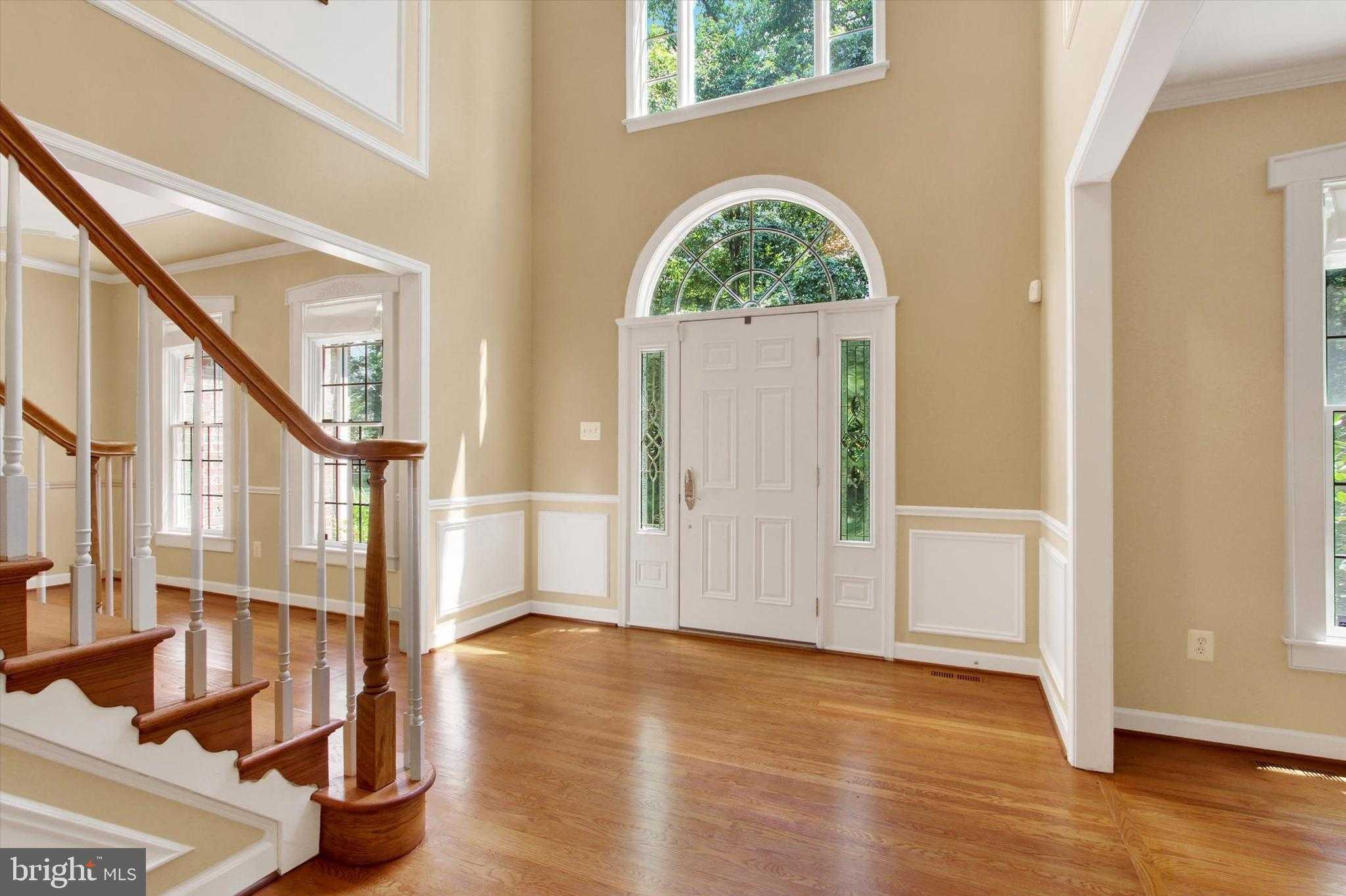 3088 Fenwick Dr photo 3