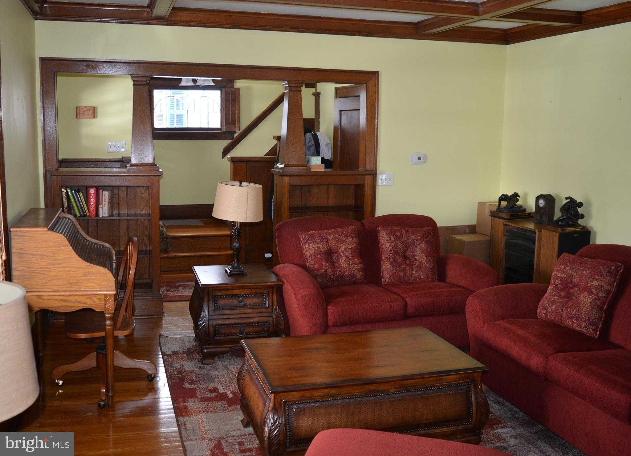 140 Case Ave photo 8