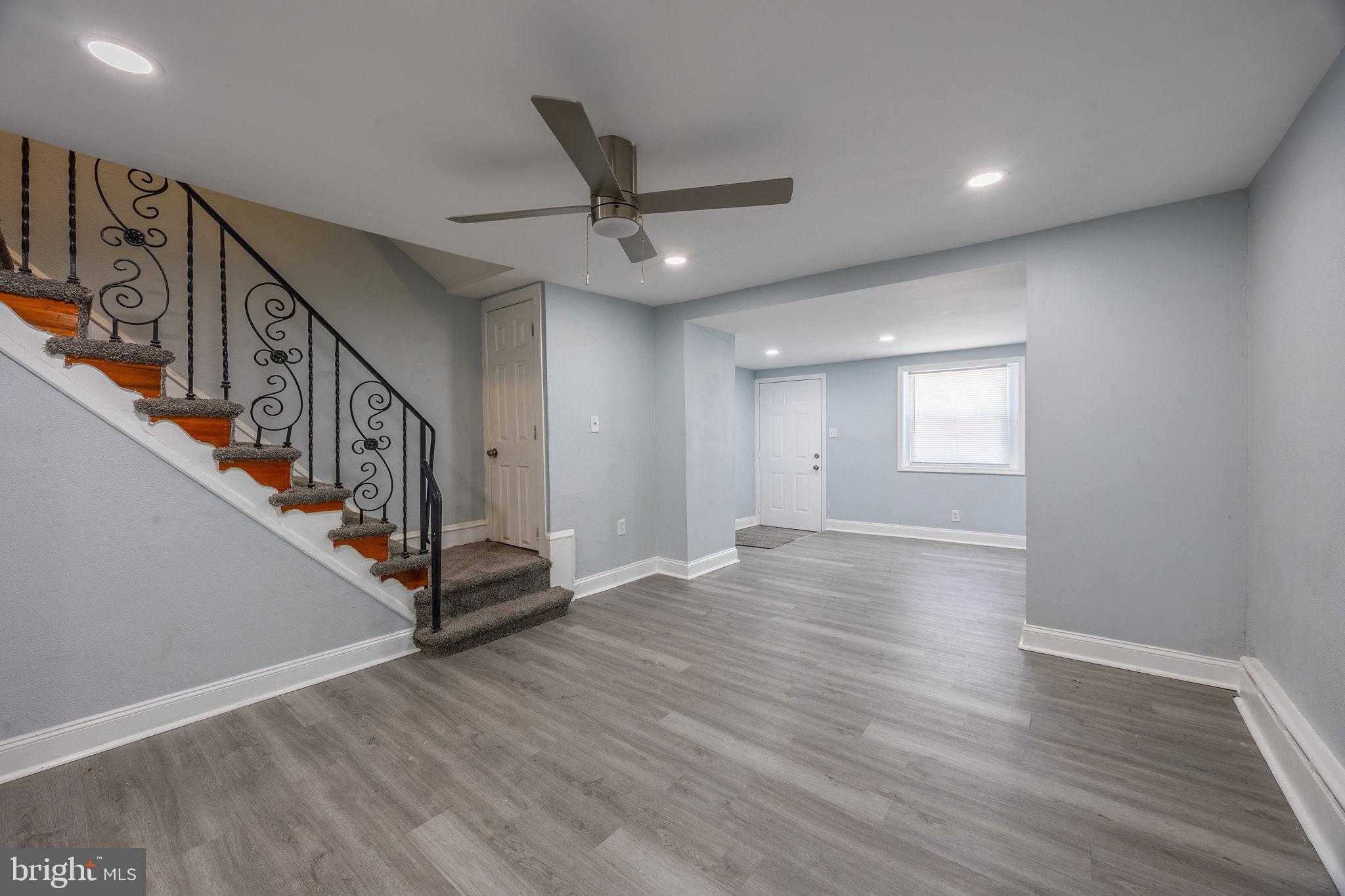 2403 S Edgewood St photo 10