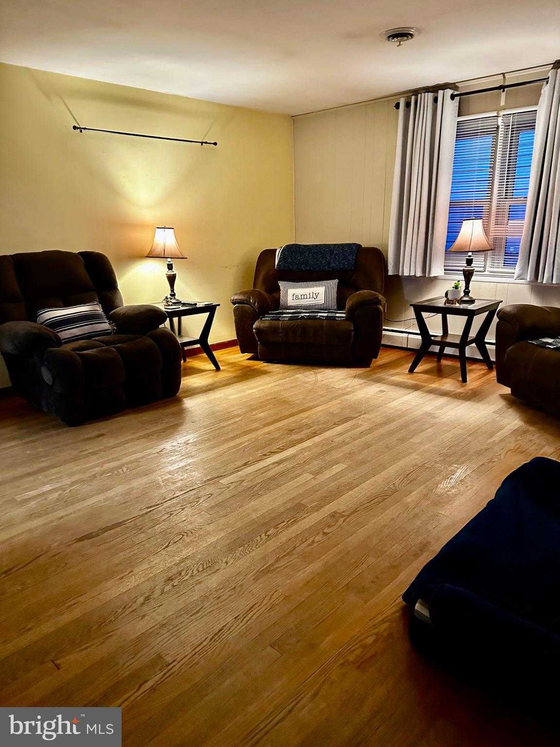 466 Pangborn Blvd photo 7