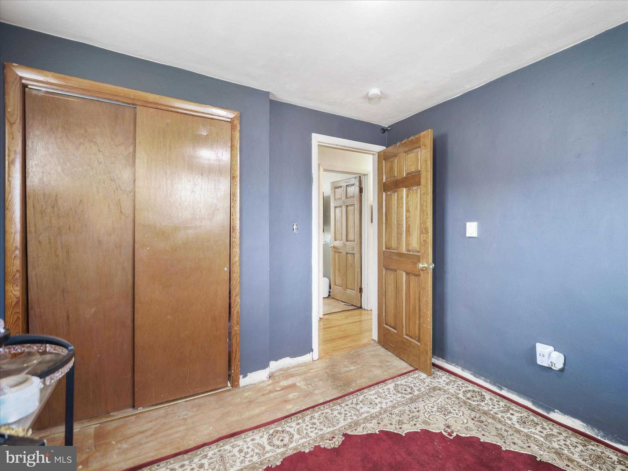 125 Richard St photo 18