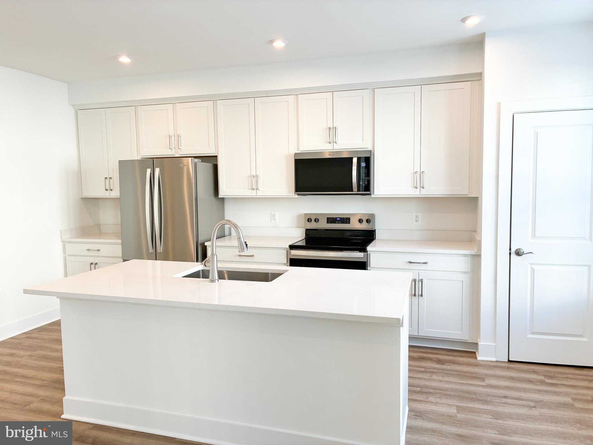 76 Valerian Loop photo 5