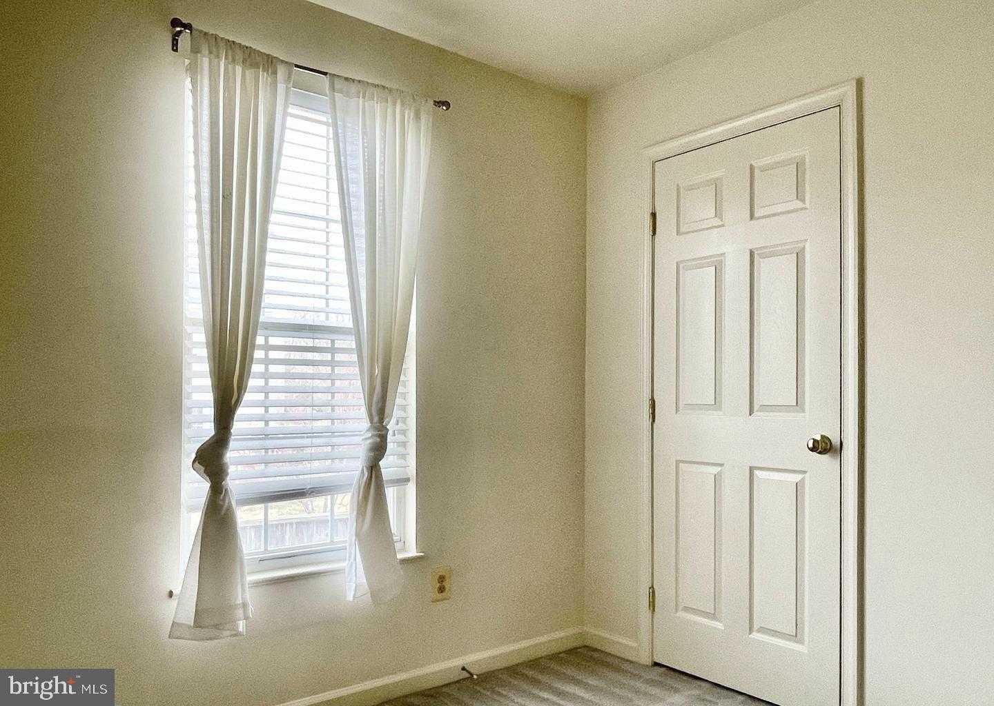 1 Greystone Pl photo 19