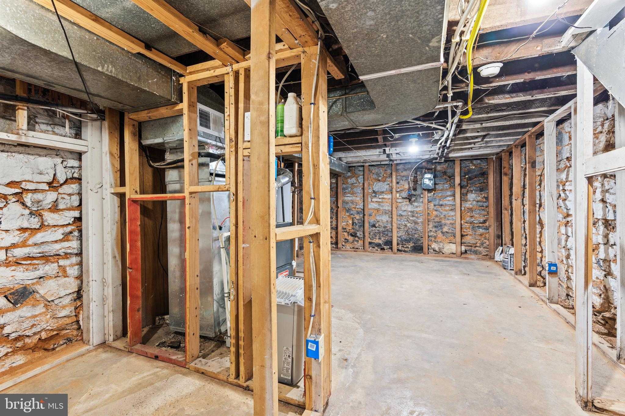 48 Fairground Ave photo 30